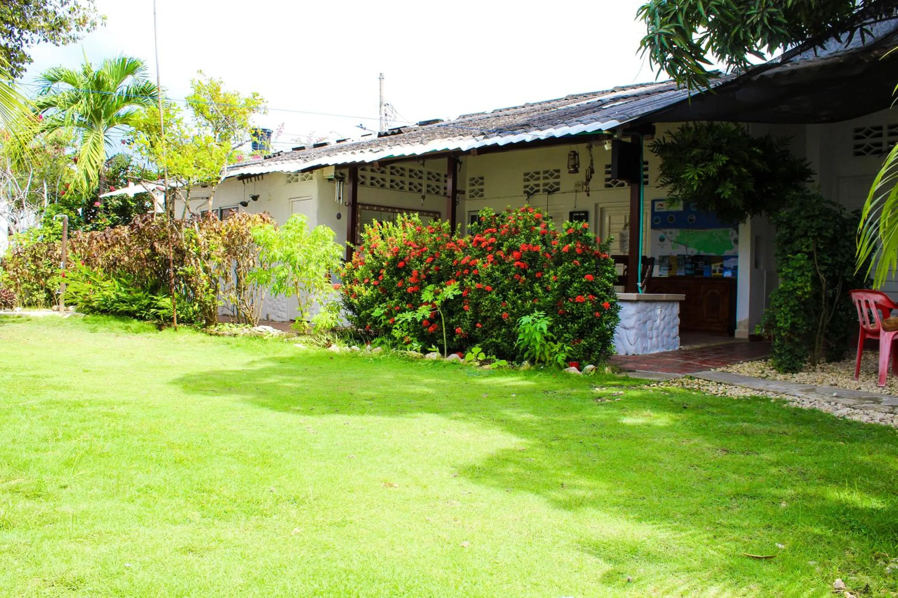 Property building in Hostal del Mar - Tolu