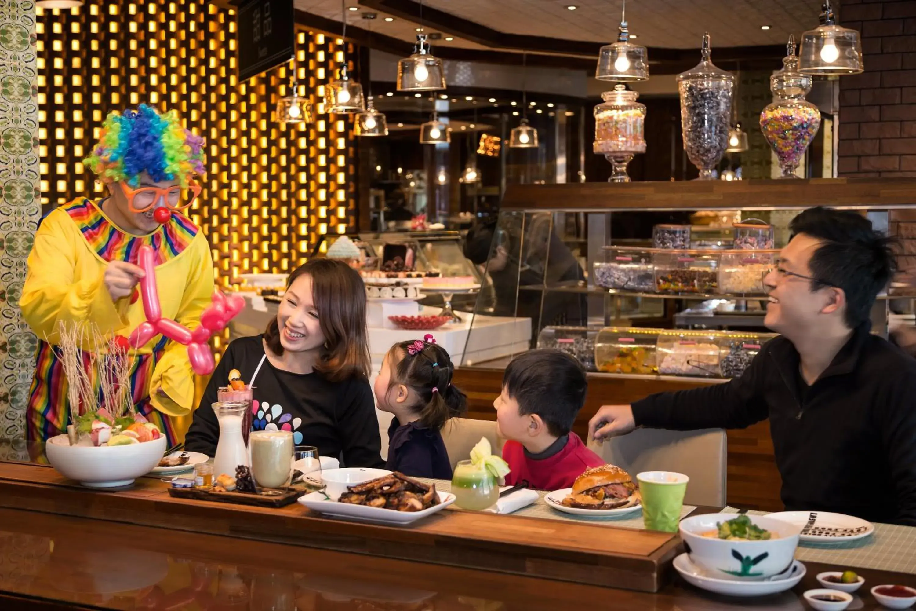 Restaurant/places to eat in Kerry Hotel Pudong, Shanghai - Indoor Connecting to Shanghai New International Expo Centre Restaurant/places to eat in Kerry Hotel Pudong, Shanghai - Indoor Connecting to Shanghai New International Expo Centre