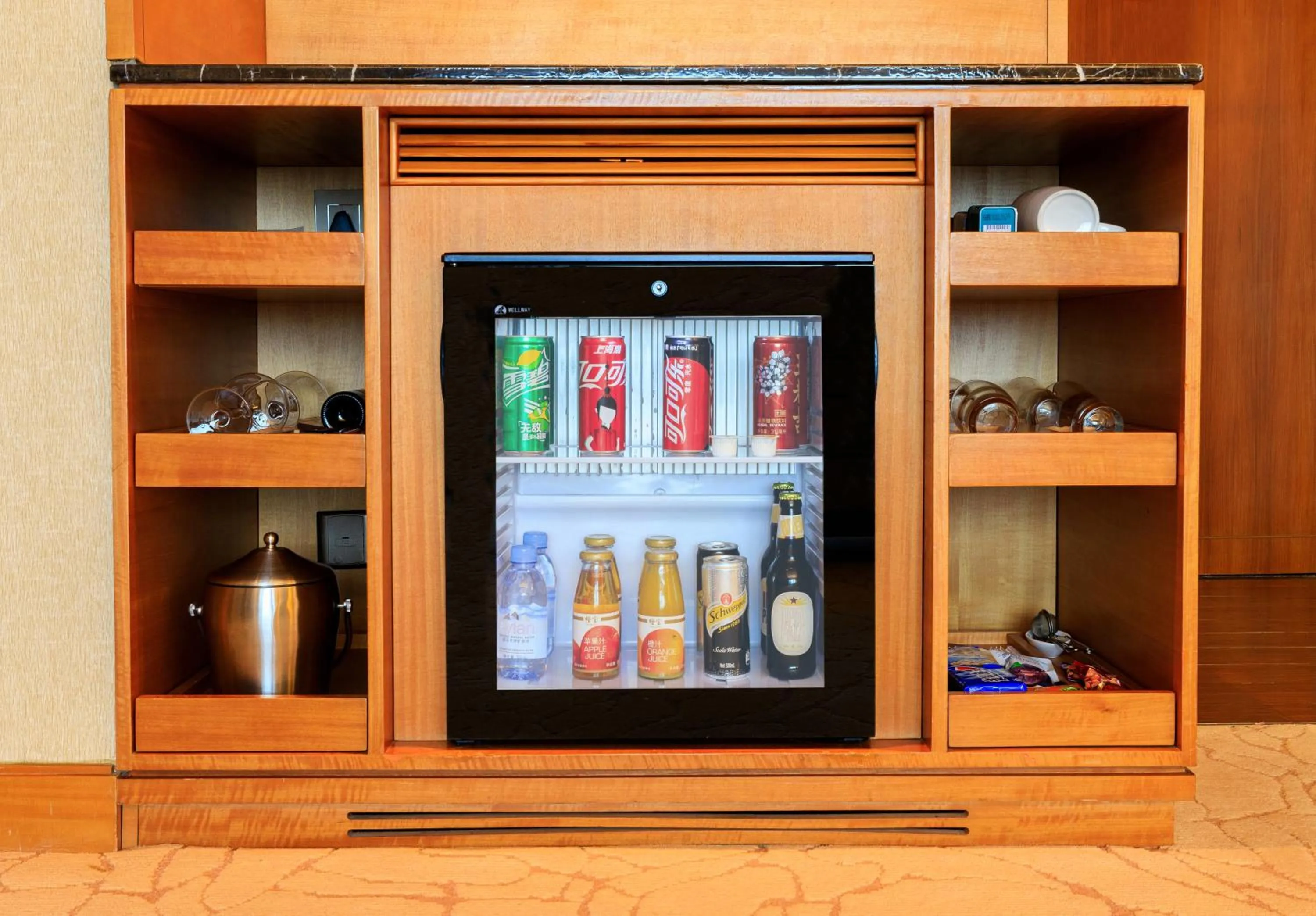 oven in Kerry Hotel Pudong, Shanghai - Indoor Connecting to Shanghai New International Expo Centre