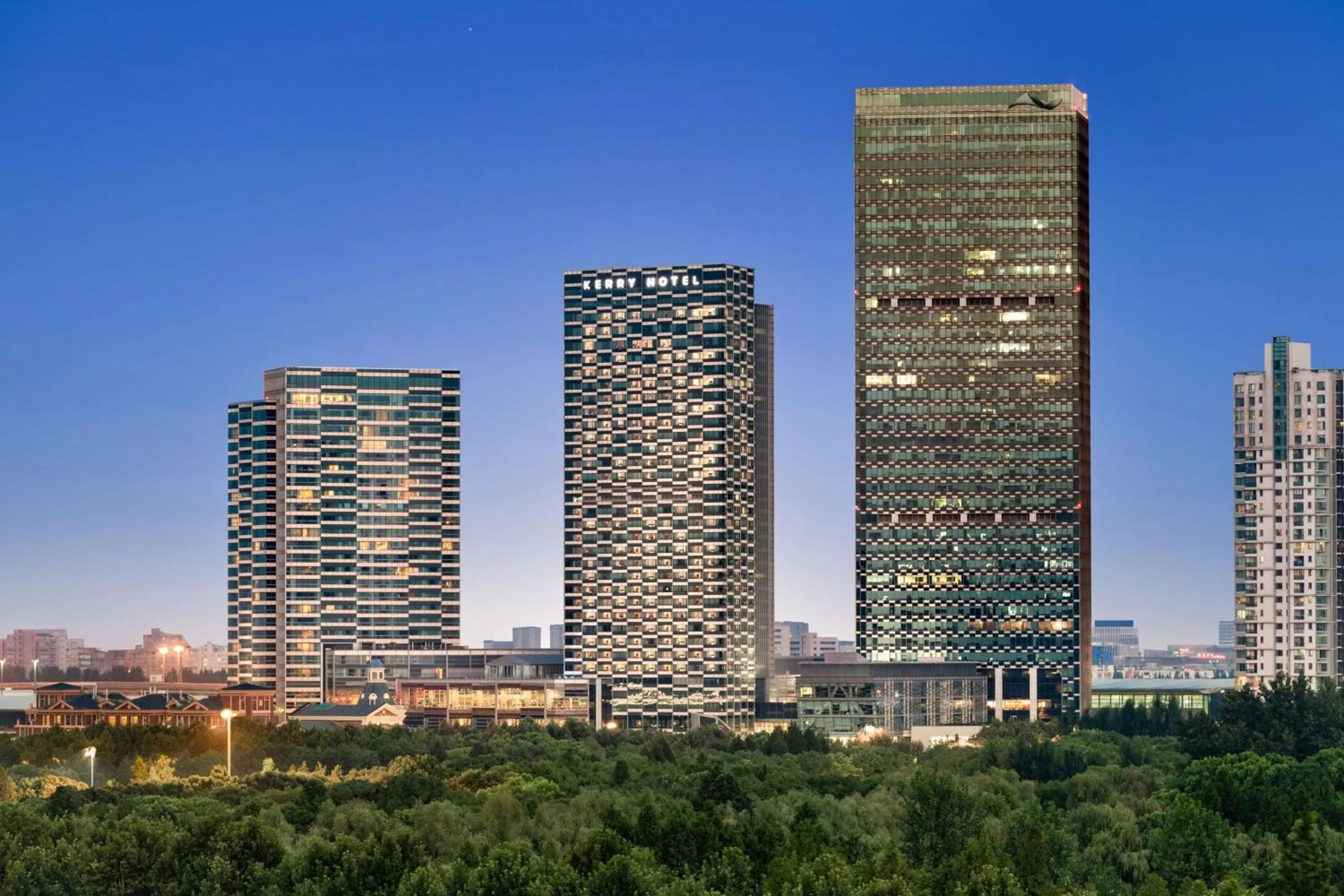 Property building in Kerry Hotel Pudong, Shanghai - Indoor Connecting to Shanghai New International Expo Centre