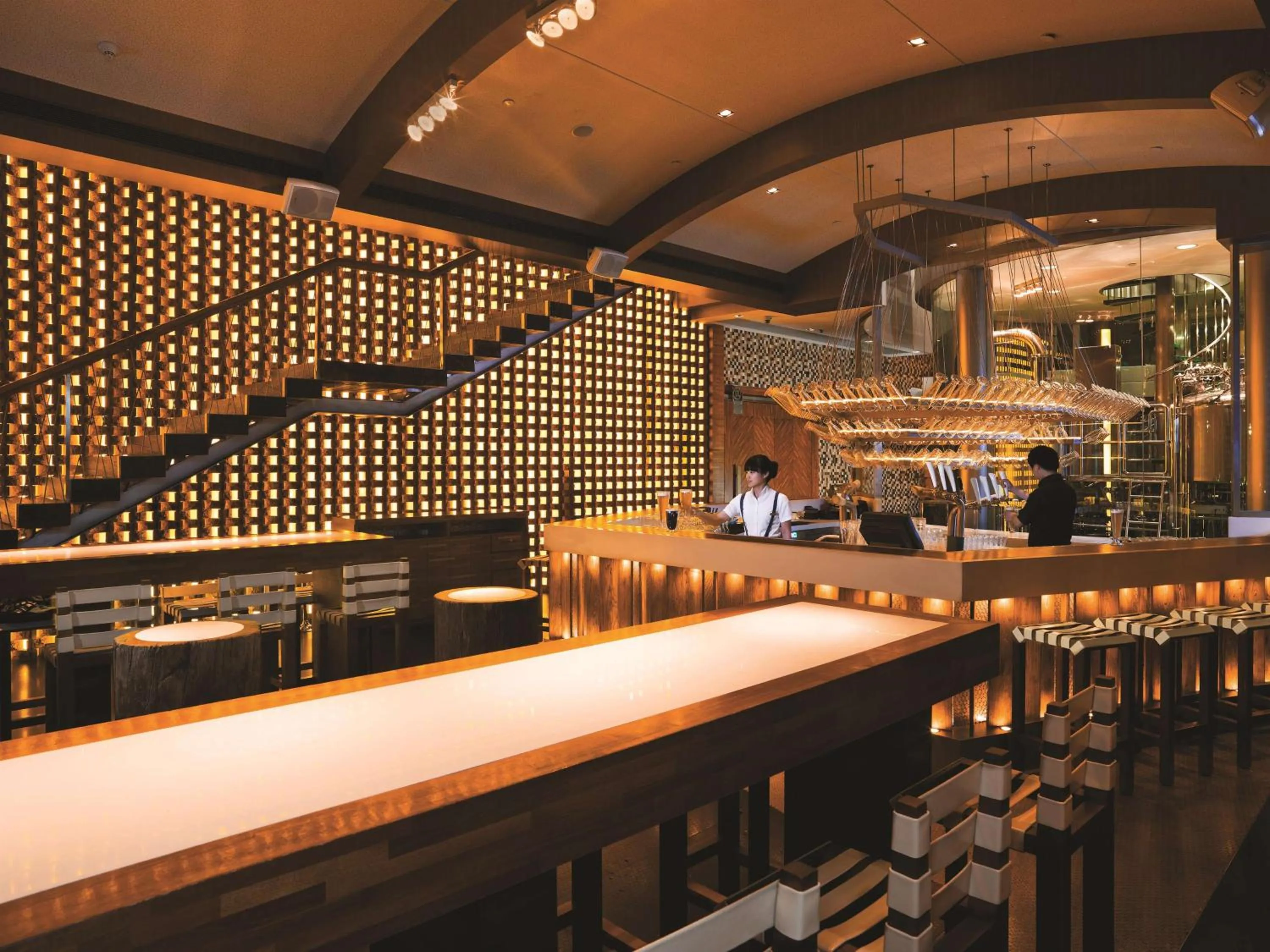 Lounge or bar in Kerry Hotel Pudong, Shanghai - Indoor Connecting to Shanghai New International Expo Centre