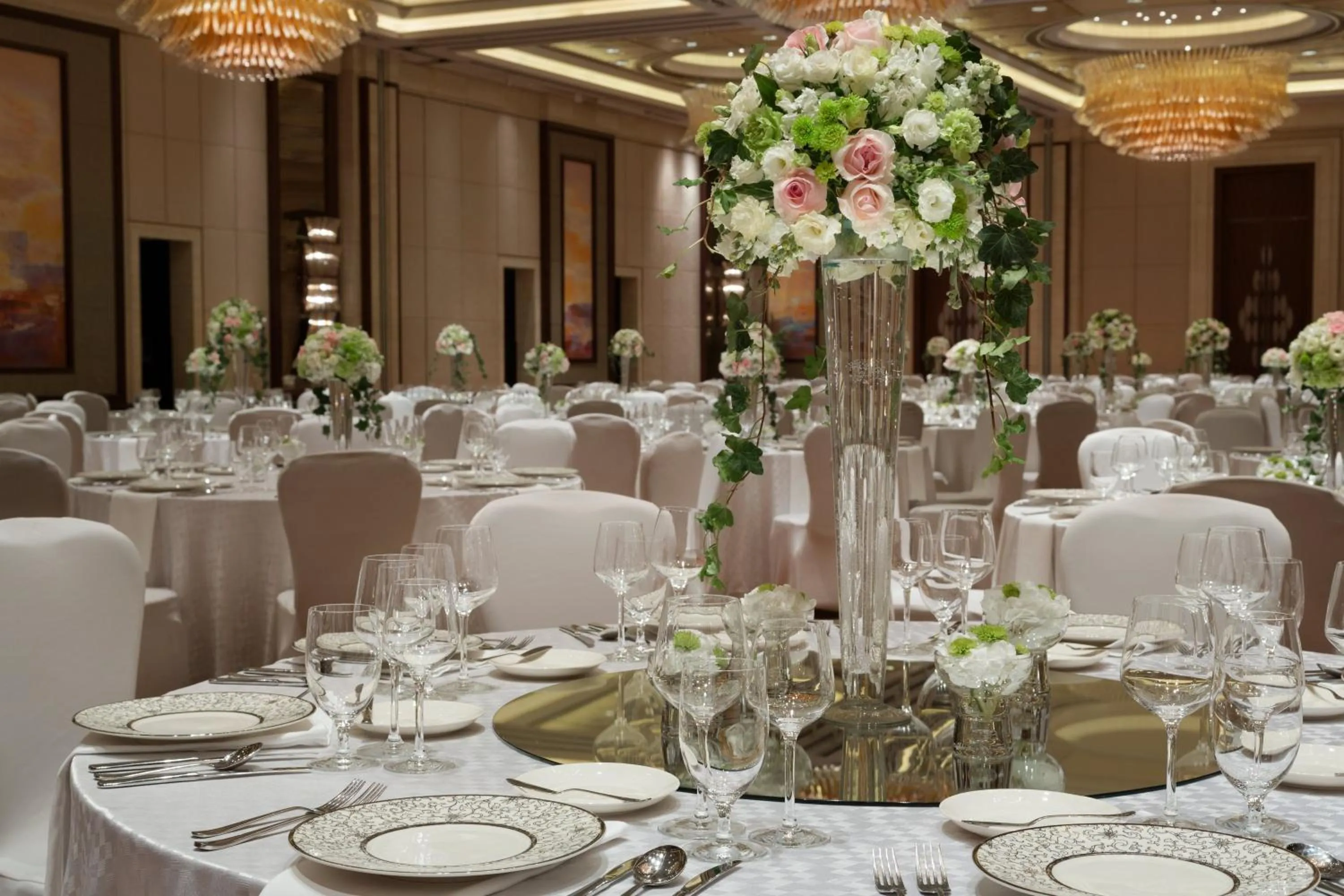 Banquet/Function facilities in Kerry Hotel Pudong, Shanghai - Indoor Connecting to Shanghai New International Expo Centre