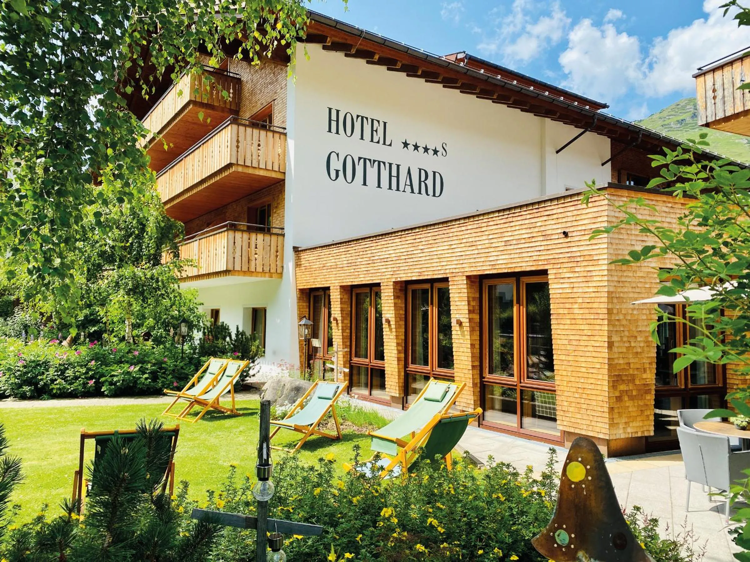 Property building in Hotel Gotthard