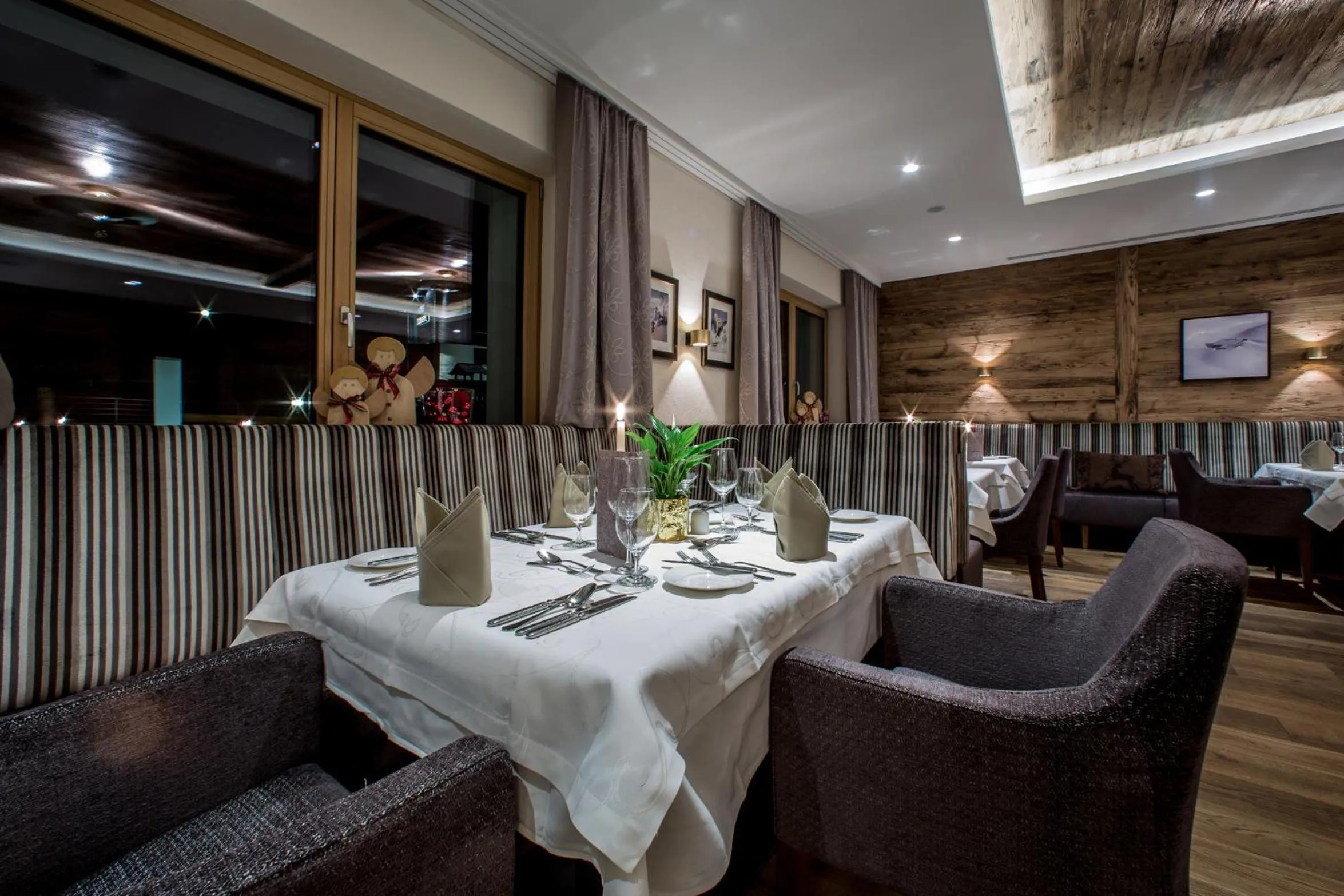Restaurant/places to eat in Hotel Gotthard