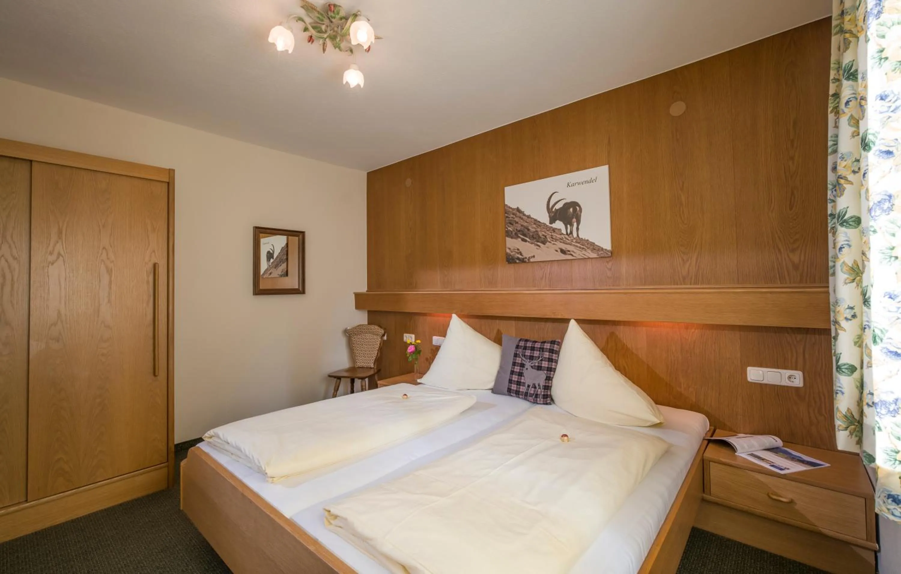 Photo of the whole room, Bed in Appartements Rofan