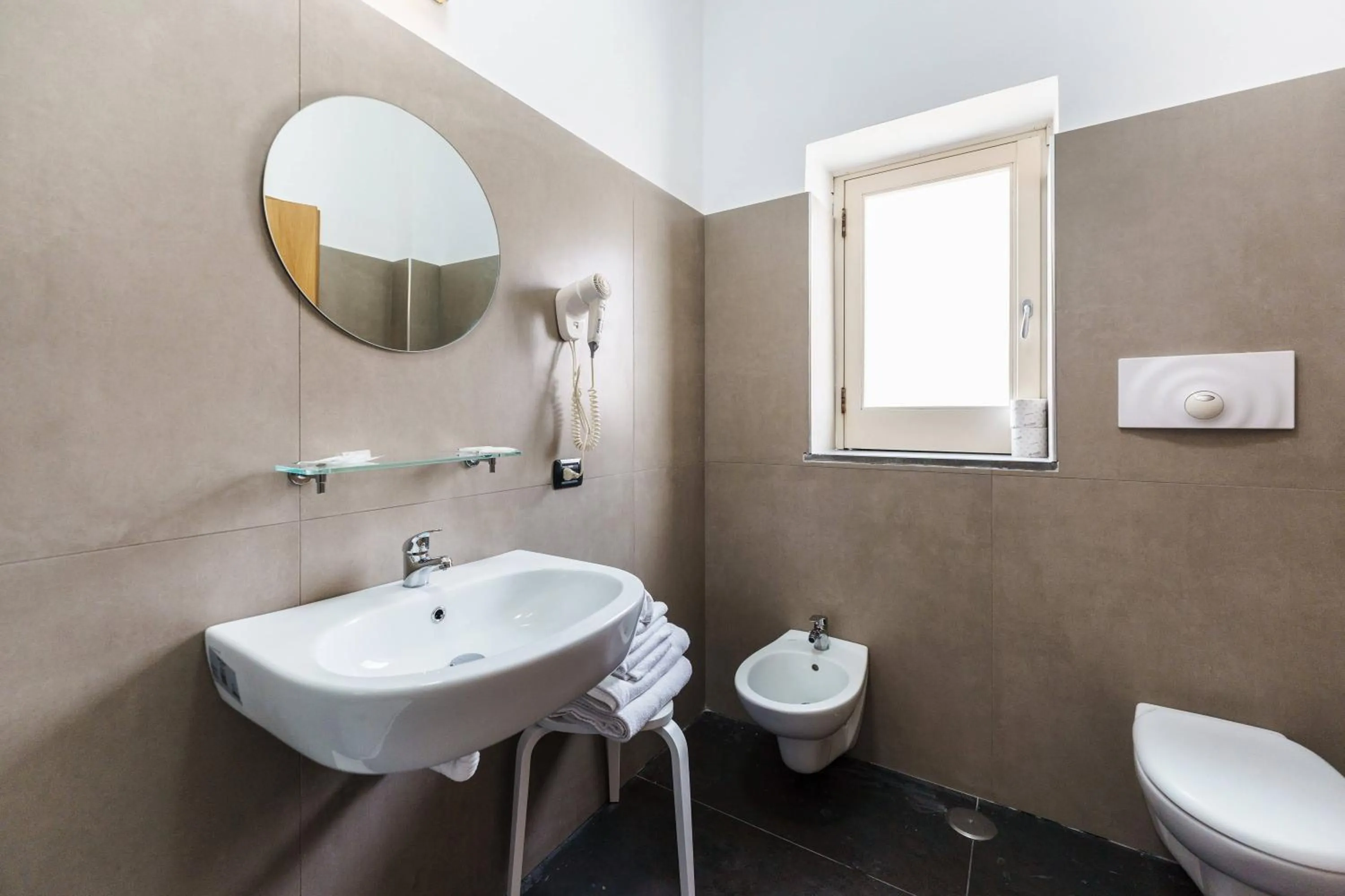 Bathroom in Le Grand Bleu - Gioia Apartments