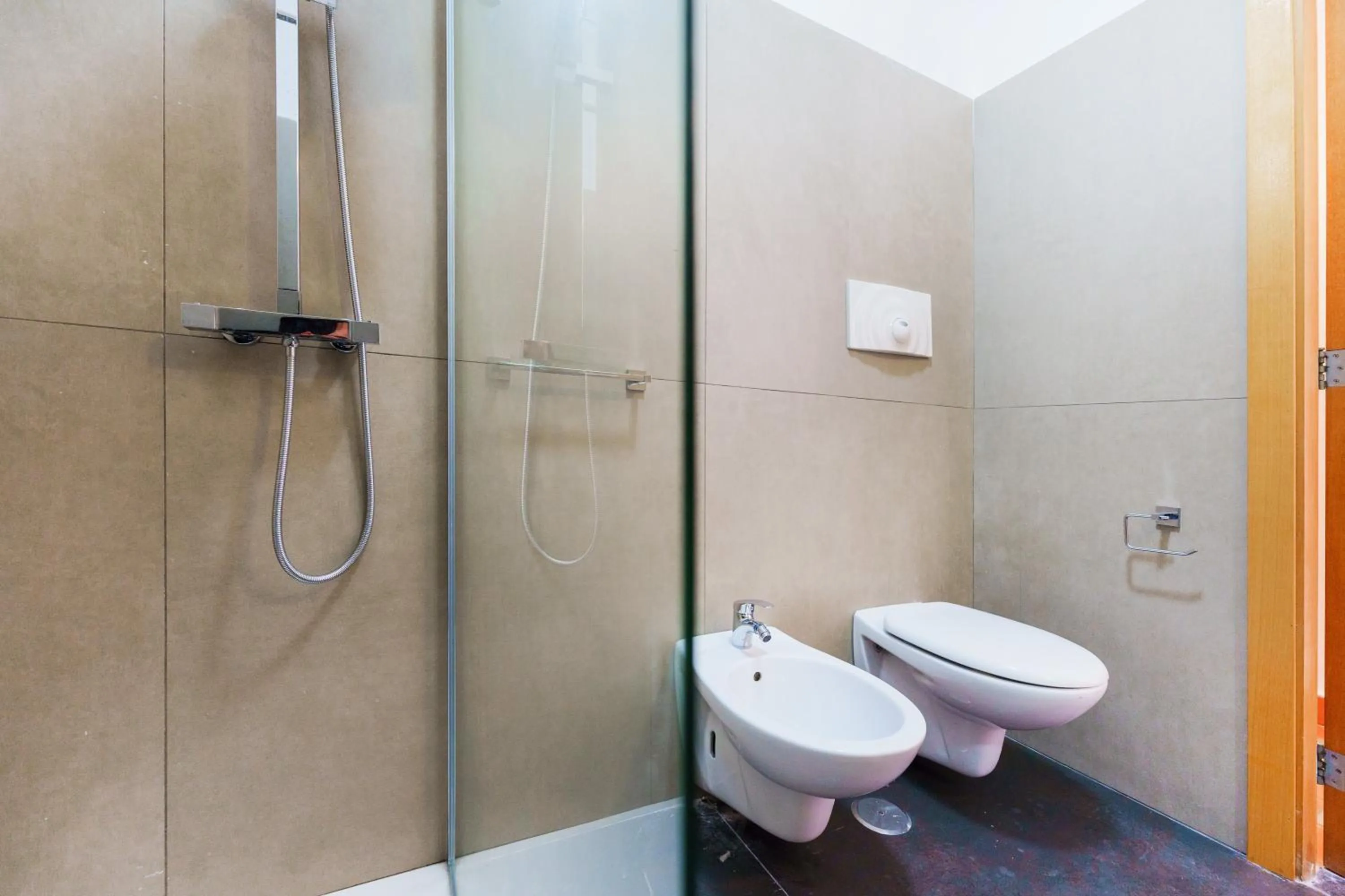 Bathroom in Le Grand Bleu - Gioia Apartments
