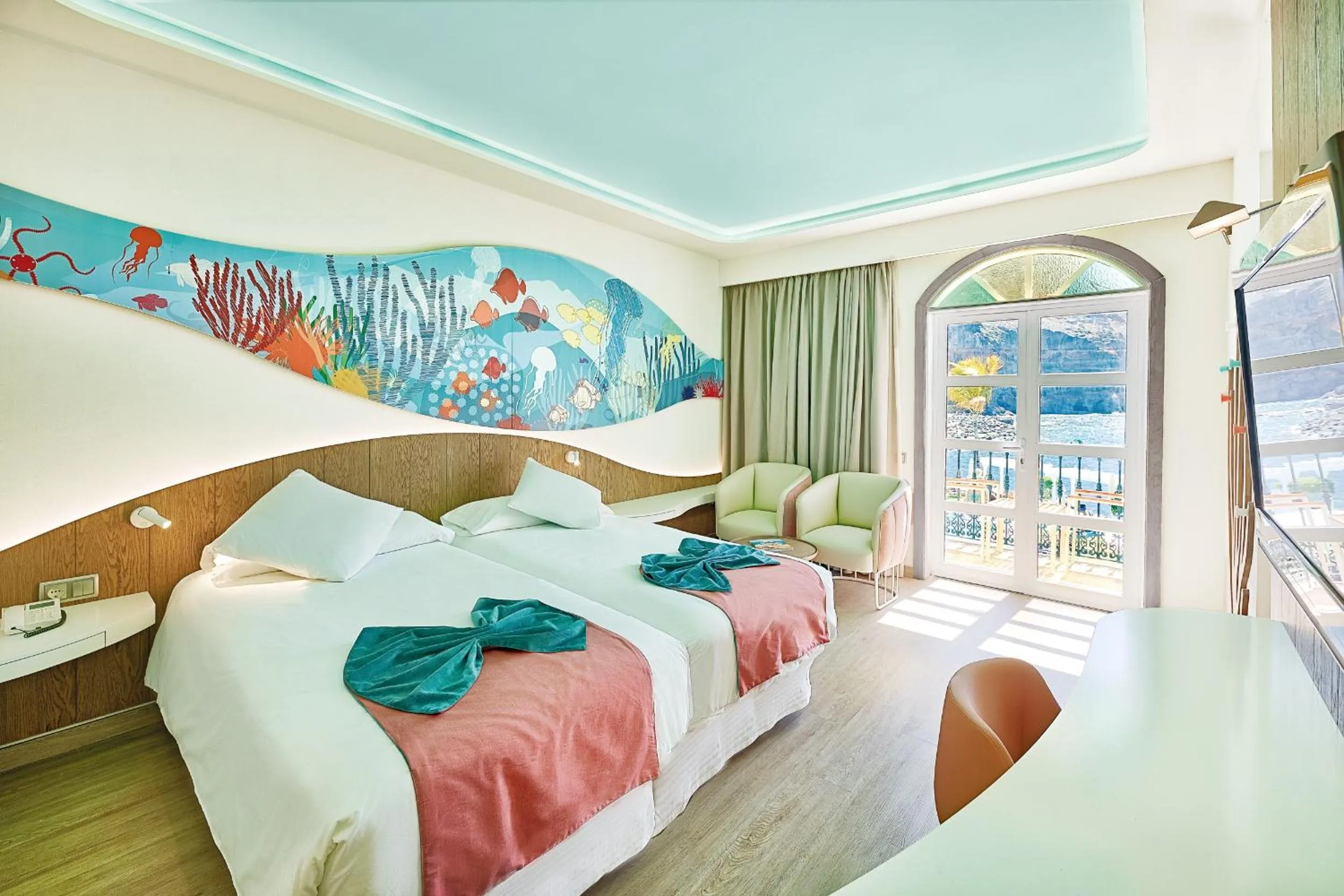 Photo of the whole room, Bed in Hotel LIVVO Puerto de Mogán