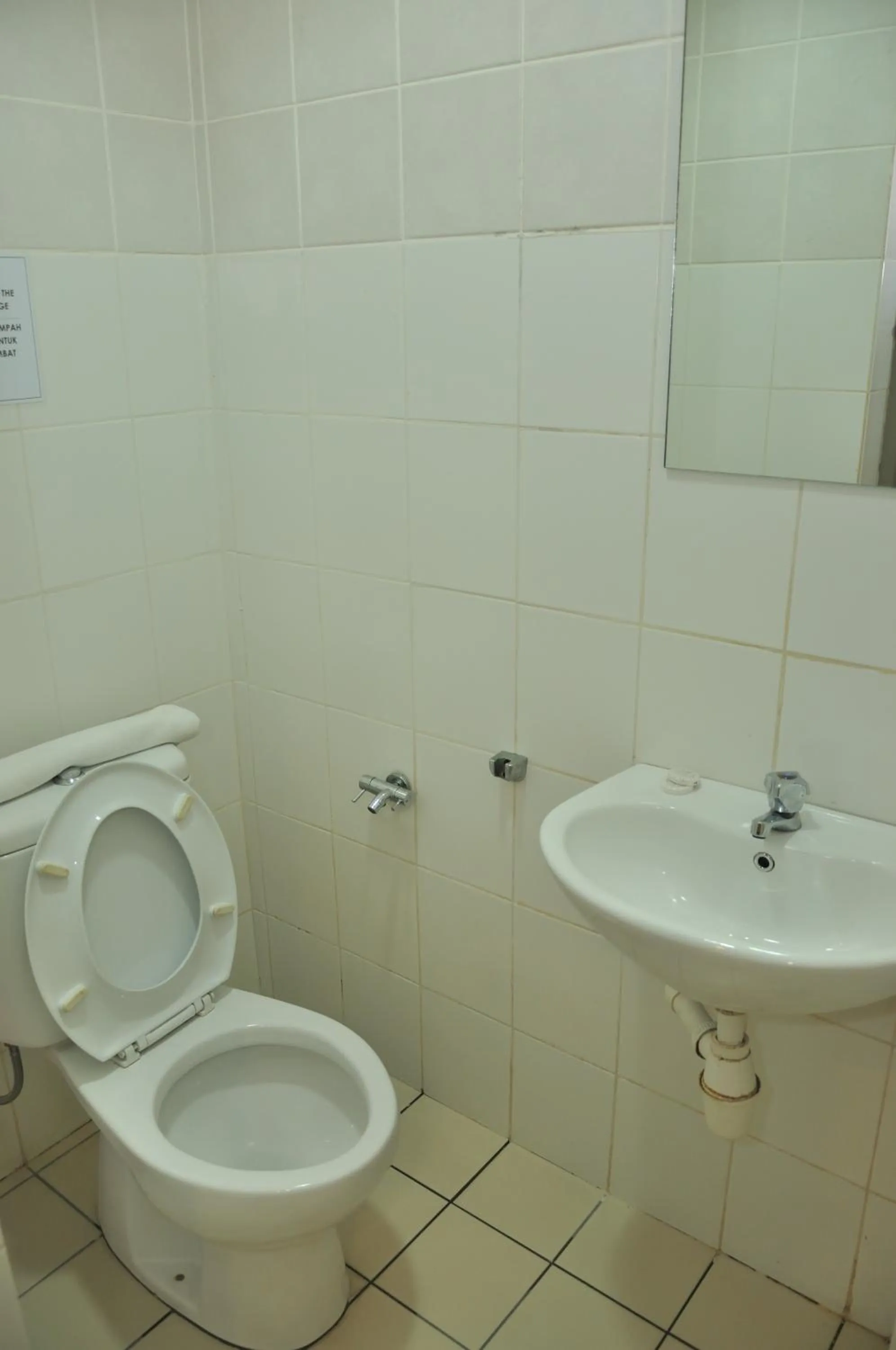 Bathroom in Kuching Transit Inn