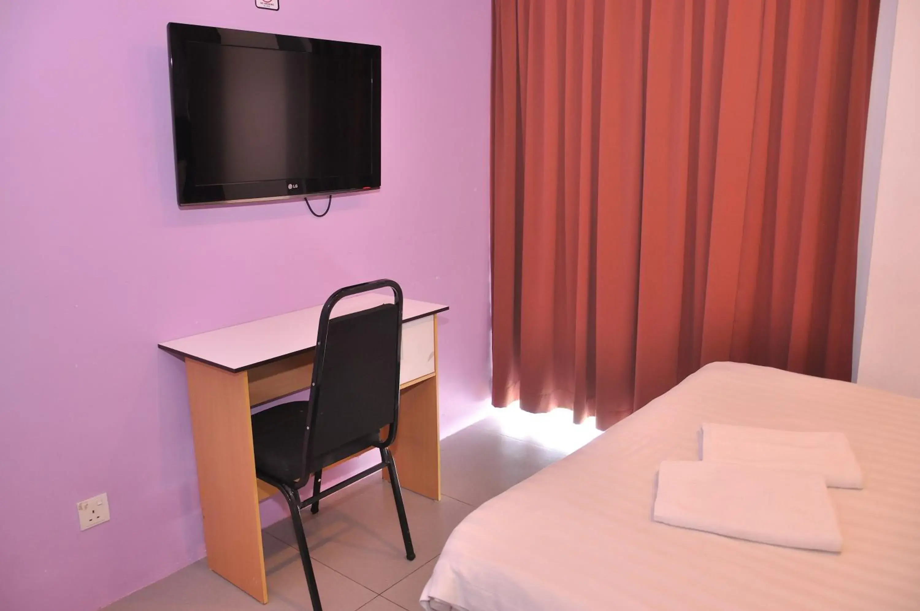 Bedroom, Bed in Kuching Transit Inn Bedroom, Bed in Kuching Transit Inn