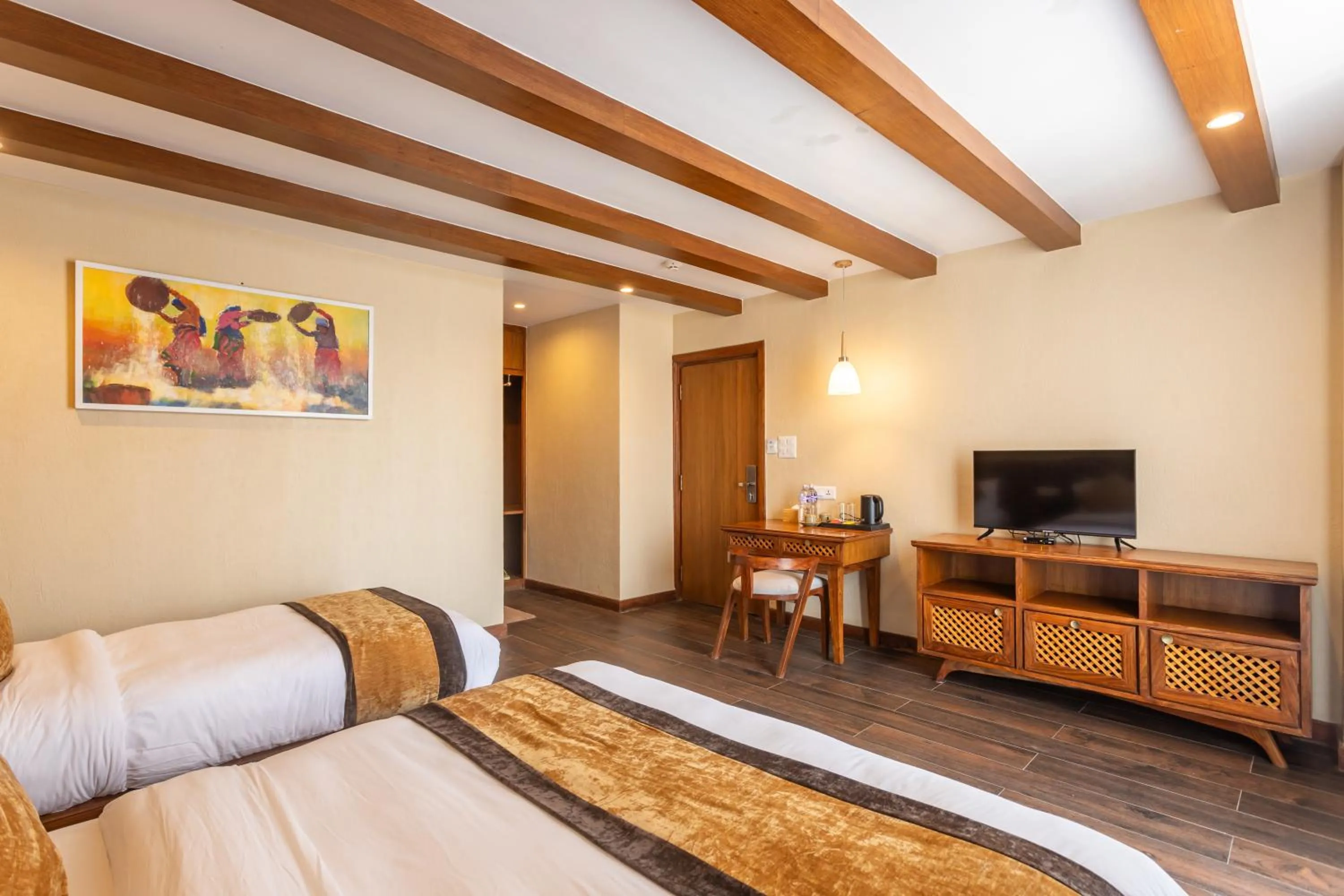 Photo of the whole room, Bed in Timber House by Tara Group