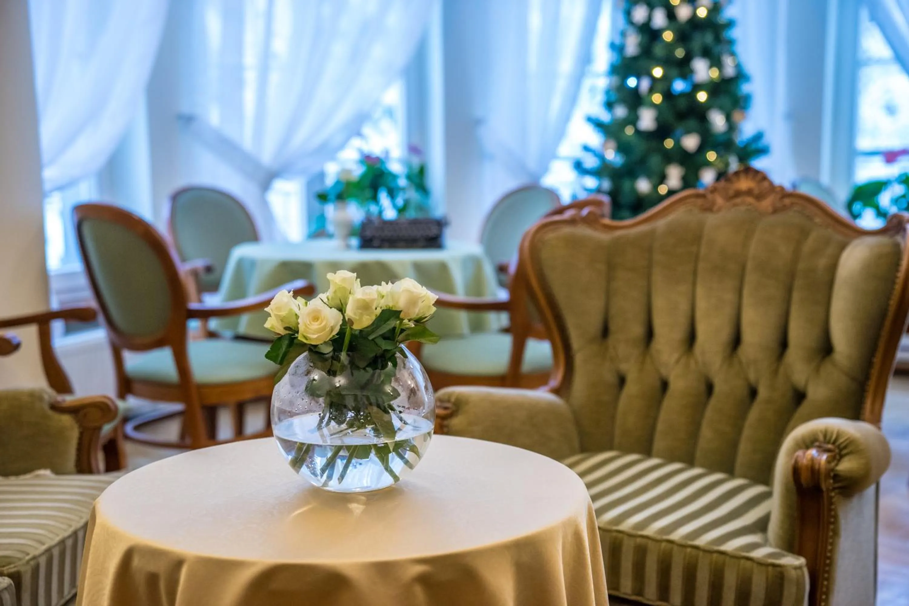 Communal lounge/ TV room in Astoria - Willa Literatów