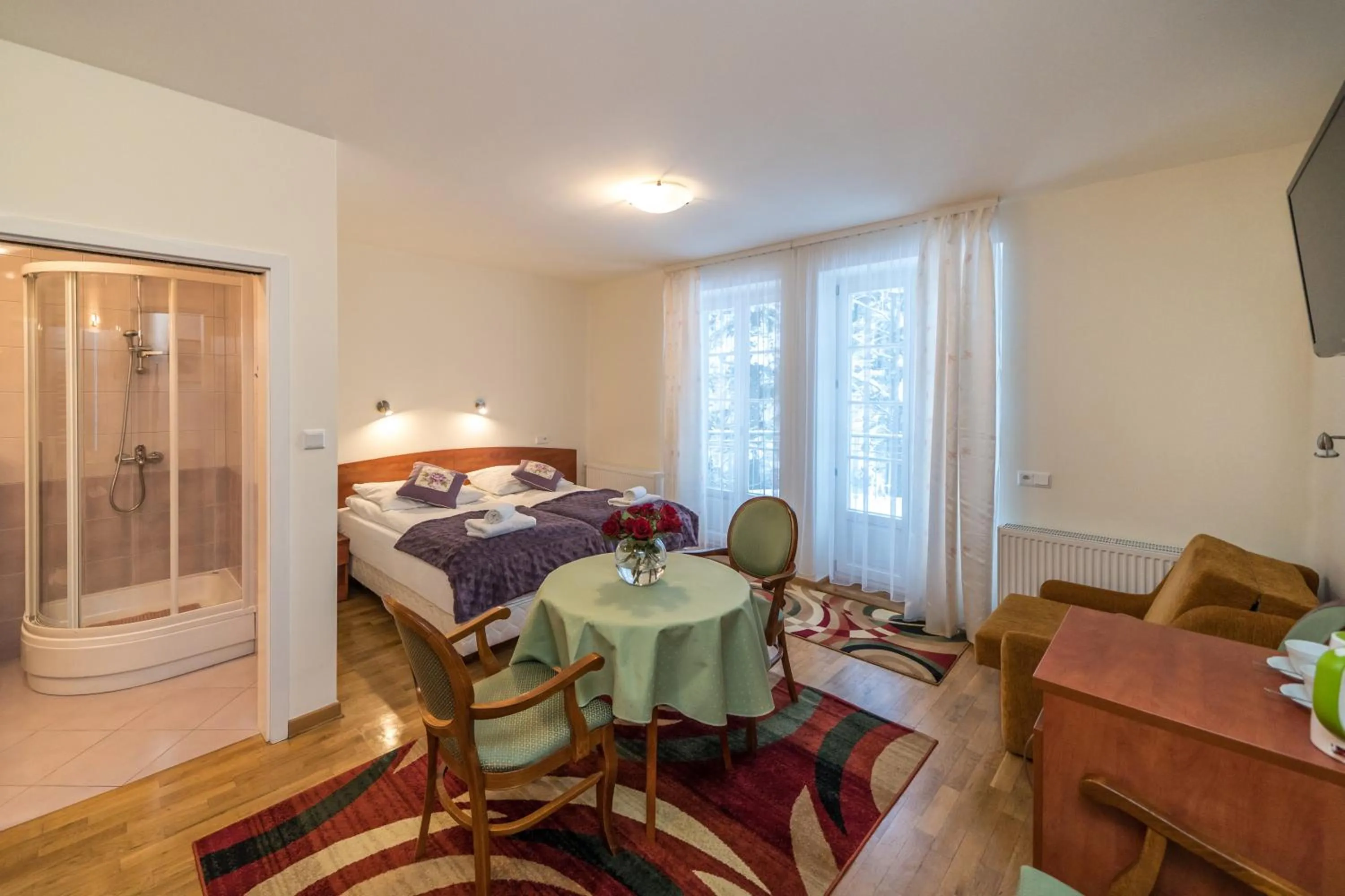 Bed in Astoria - Willa Literatów