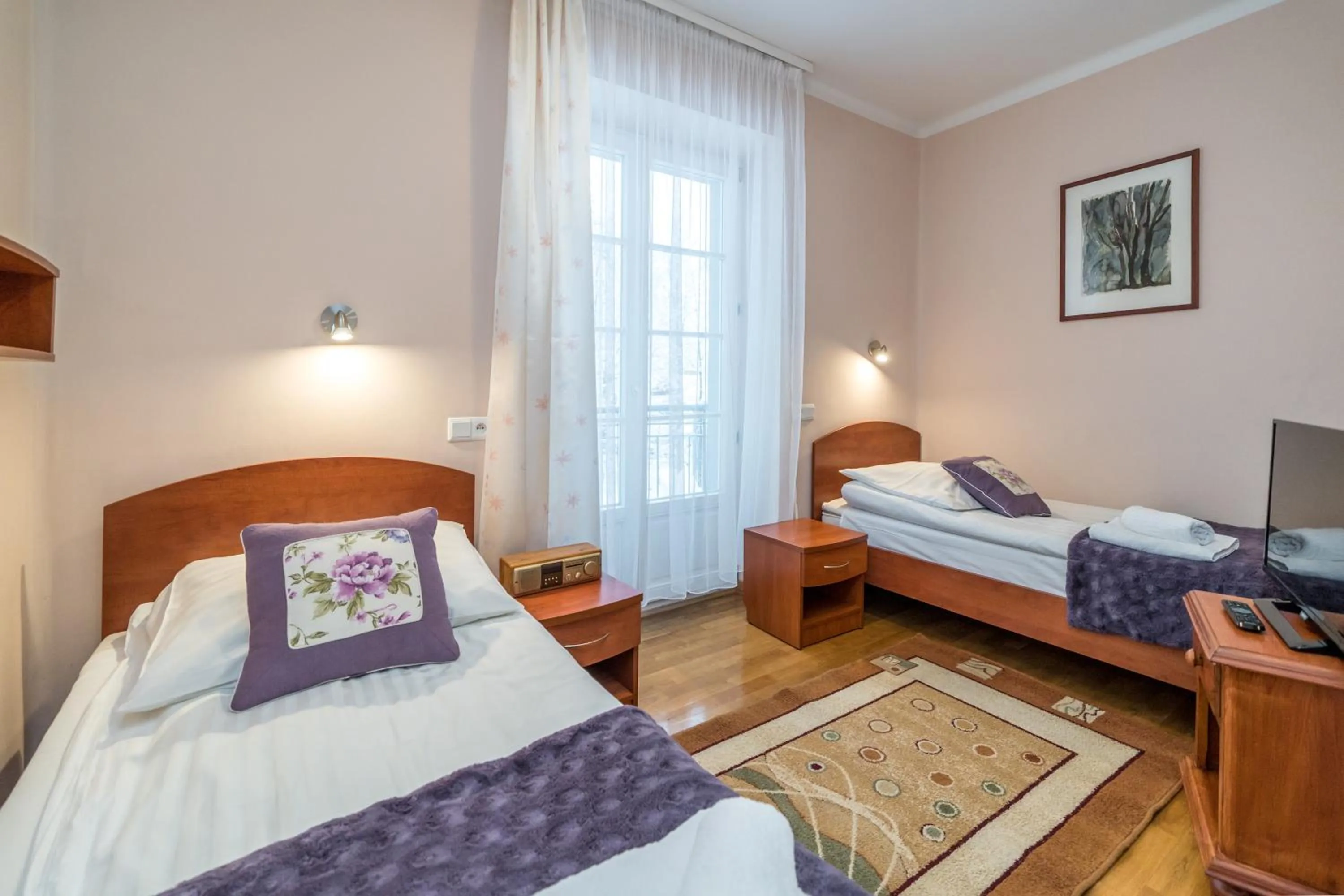 Bed in Astoria - Willa Literatów