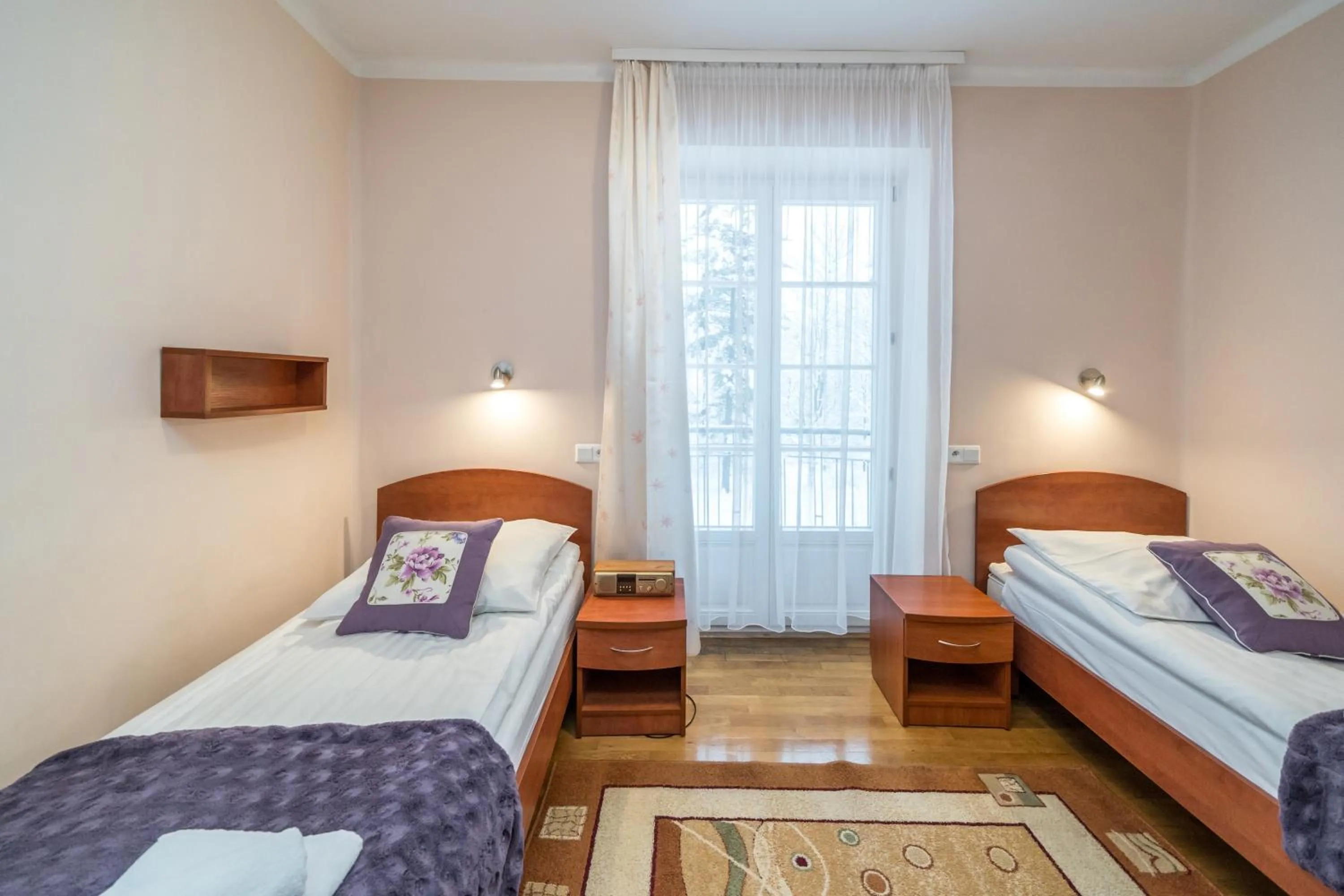 Bed in Astoria - Willa Literatów