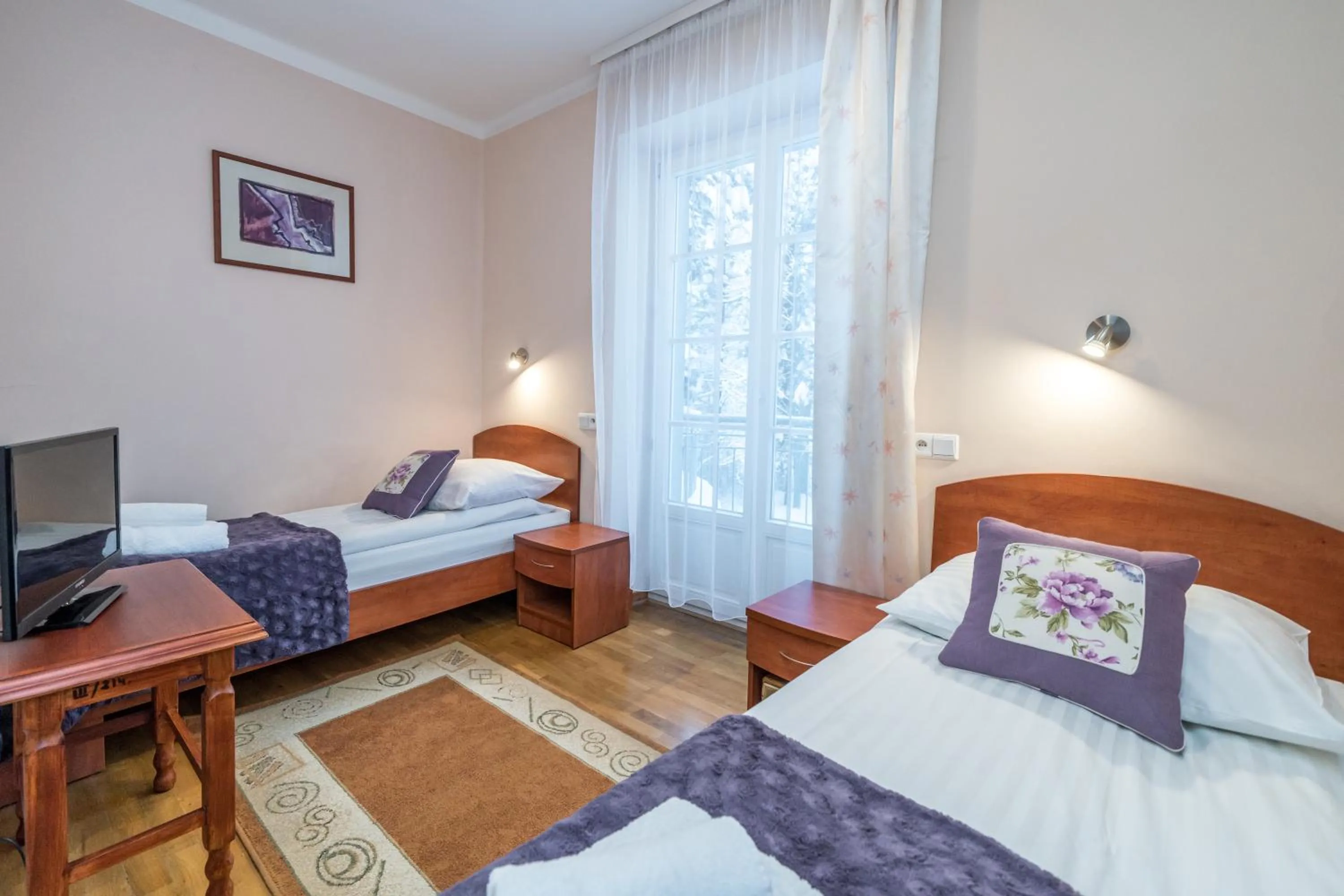 Bed in Astoria - Willa Literatów