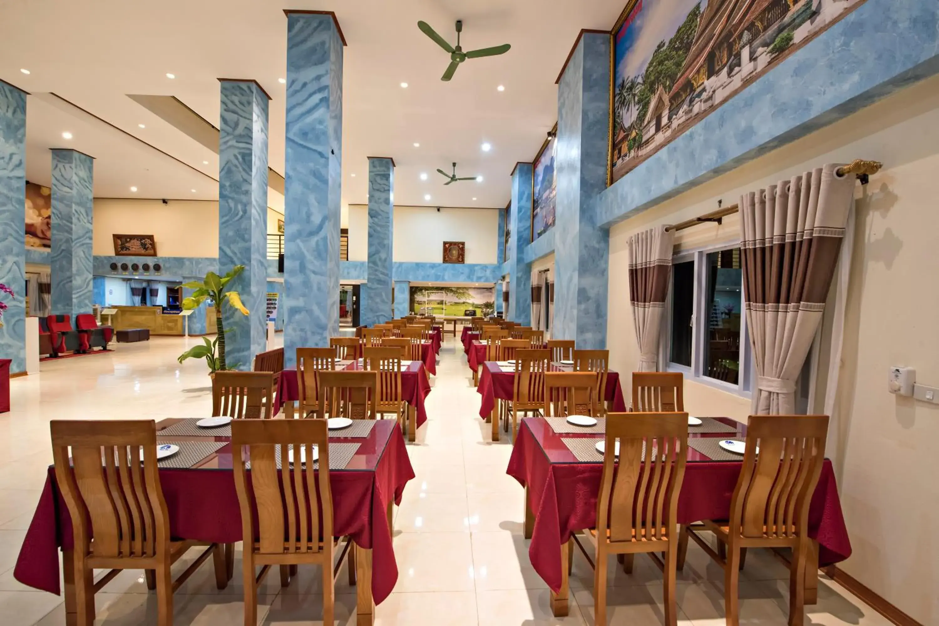 Restaurant/places to eat in Annecy Hotel Restaurant/places to eat in Annecy Hotel