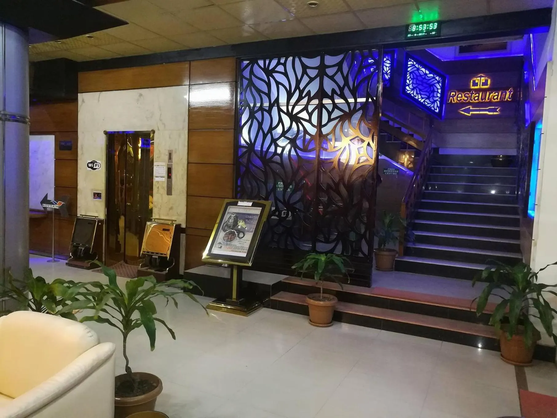 Living room in Tiger Garden Int Hotel