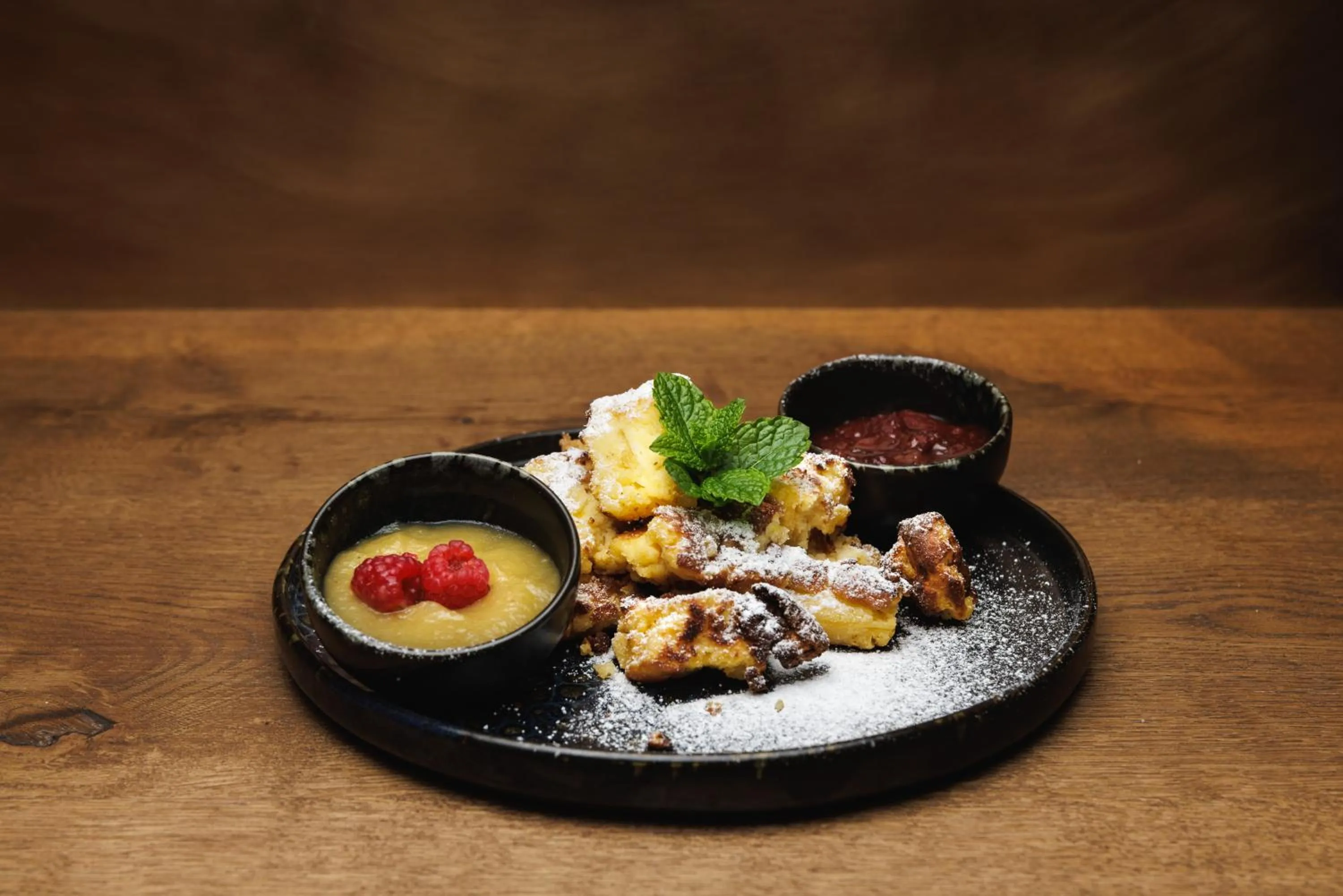 Restaurant/places to eat in PACHMAIR 1453 apart resort