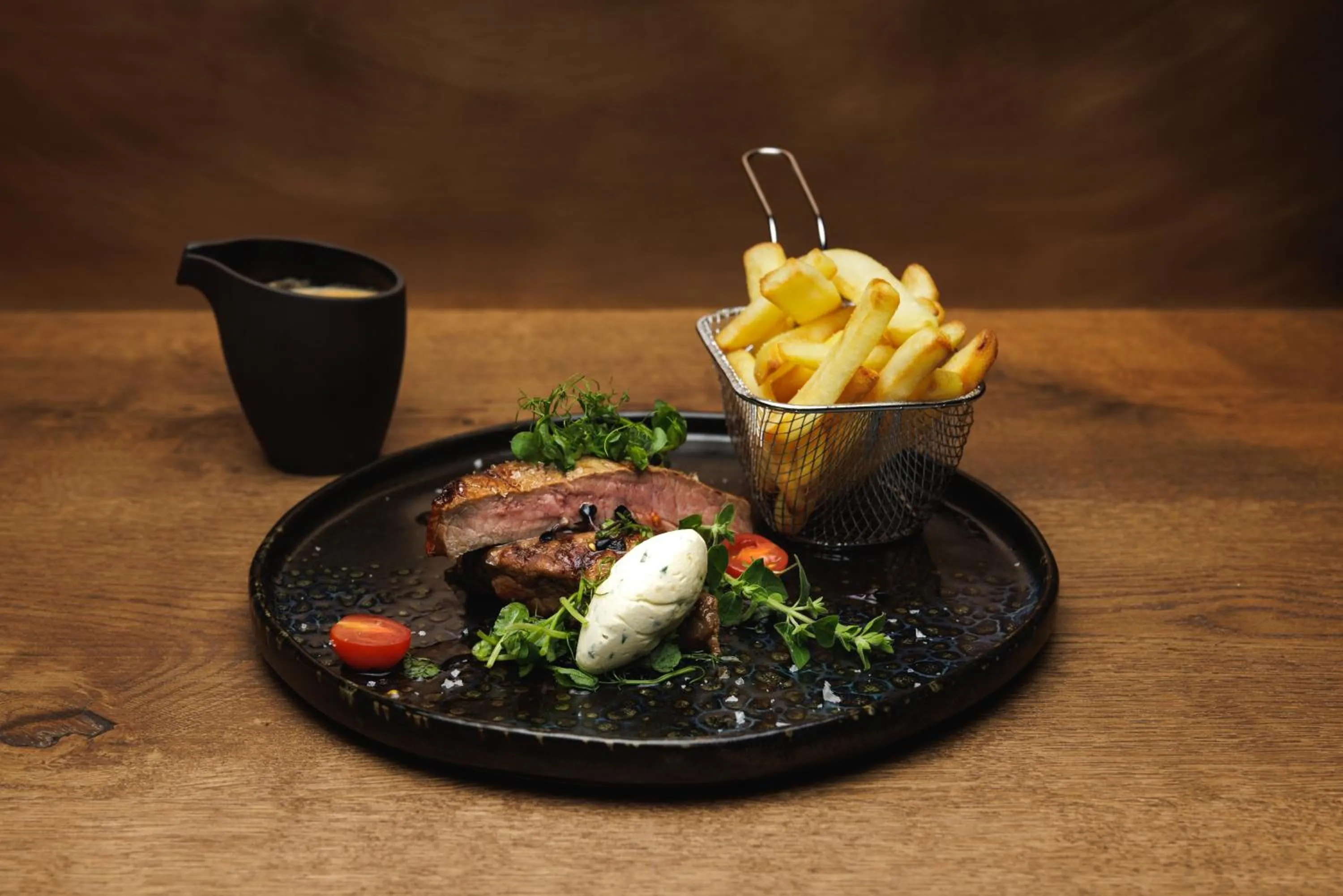 Restaurant/places to eat in PACHMAIR 1453 apart resort