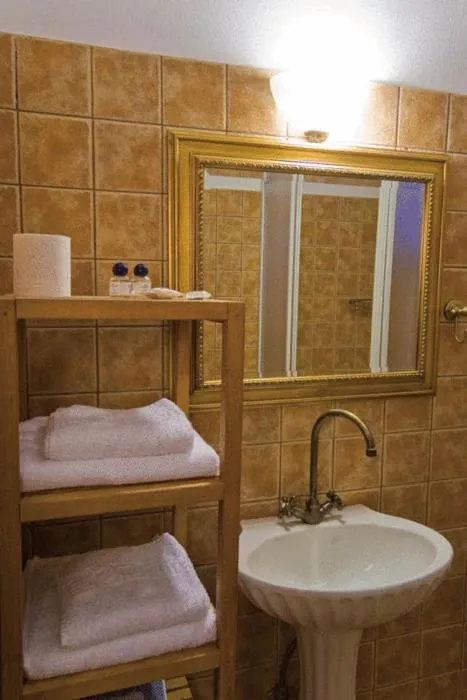 Bathroom in Villa Kastanodasos