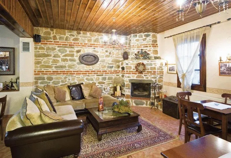 Lounge or bar in Villa Kastanodasos