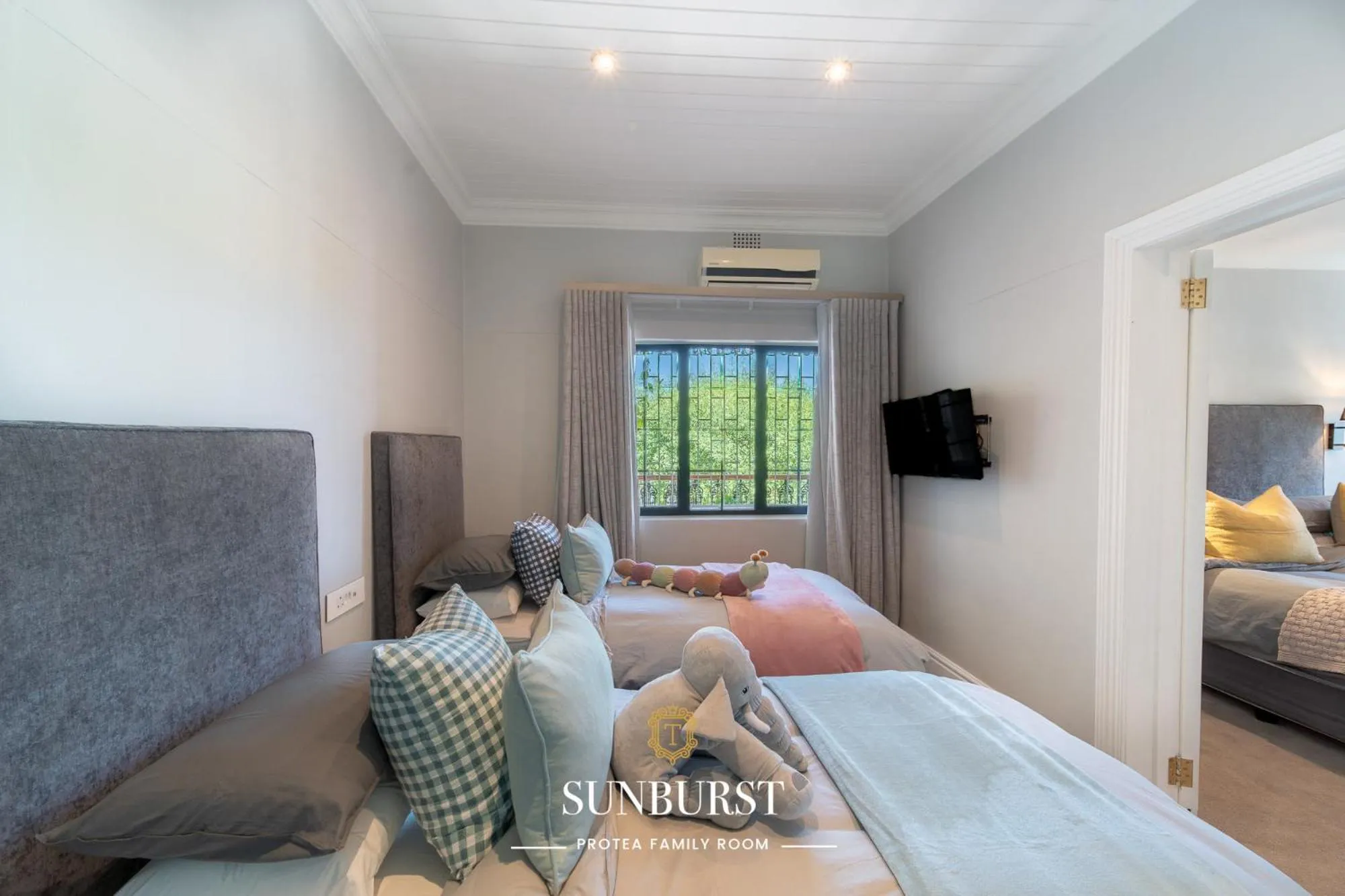 Bed in Tulbagh Boutique Heritage Hotel