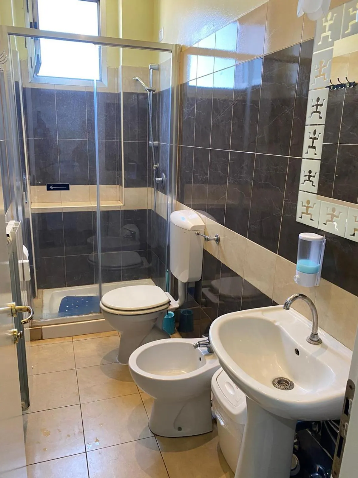 Bathroom in Hotel Kennedy