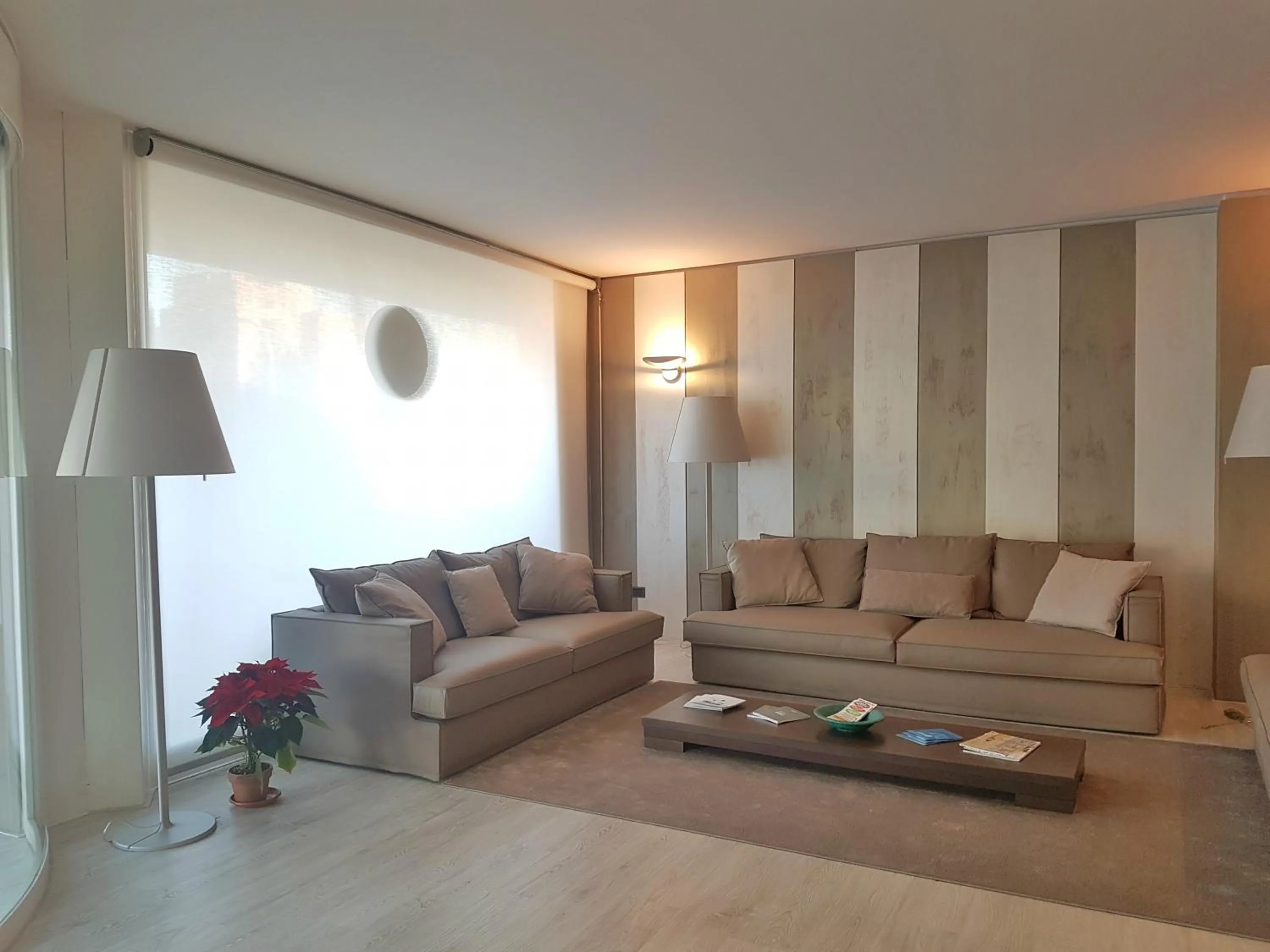 Lobby or reception in Plus Welcome Milano