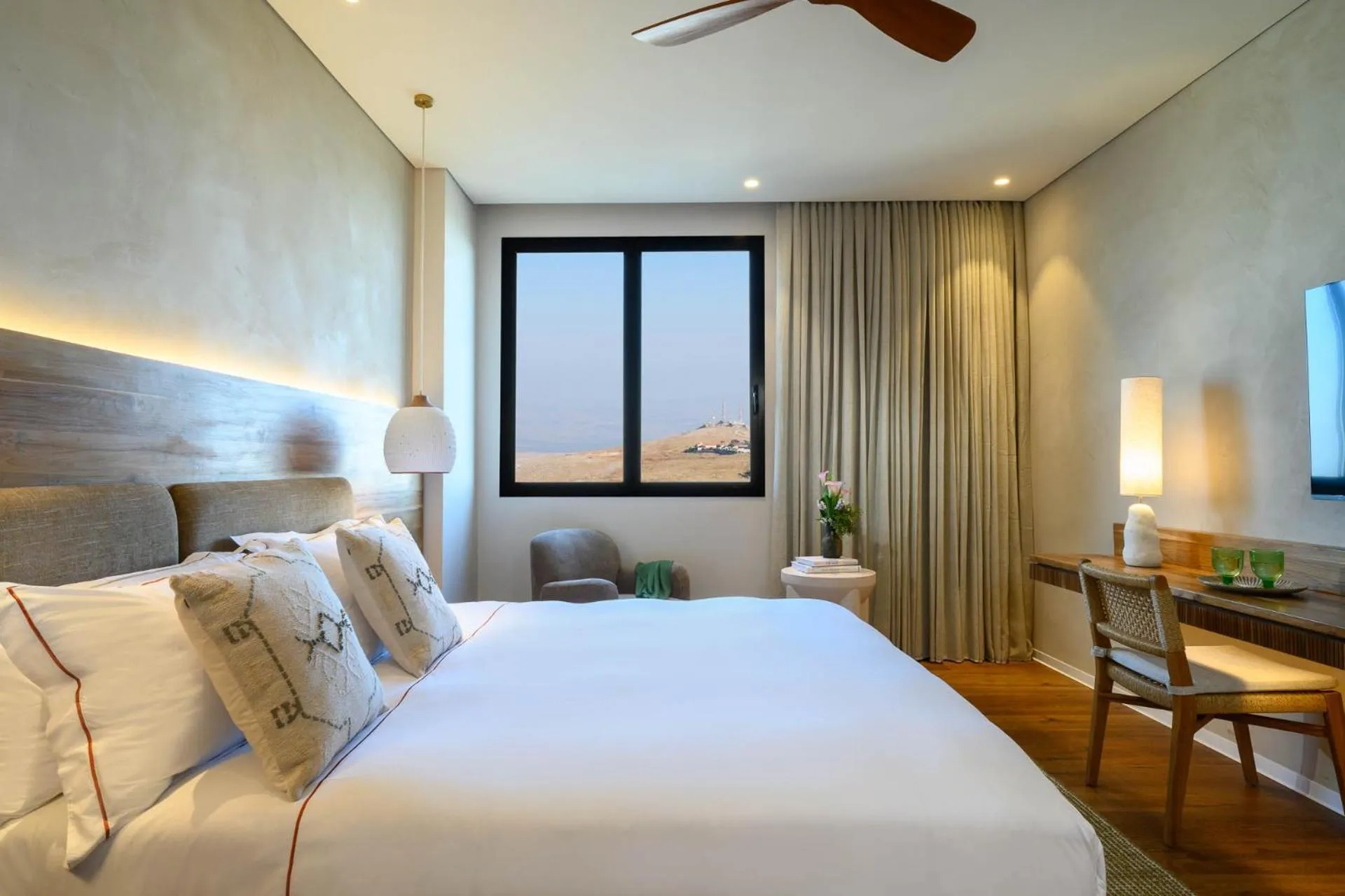 View (from property/room), Bed in Hotel Canaan - Fattal Limited Edition