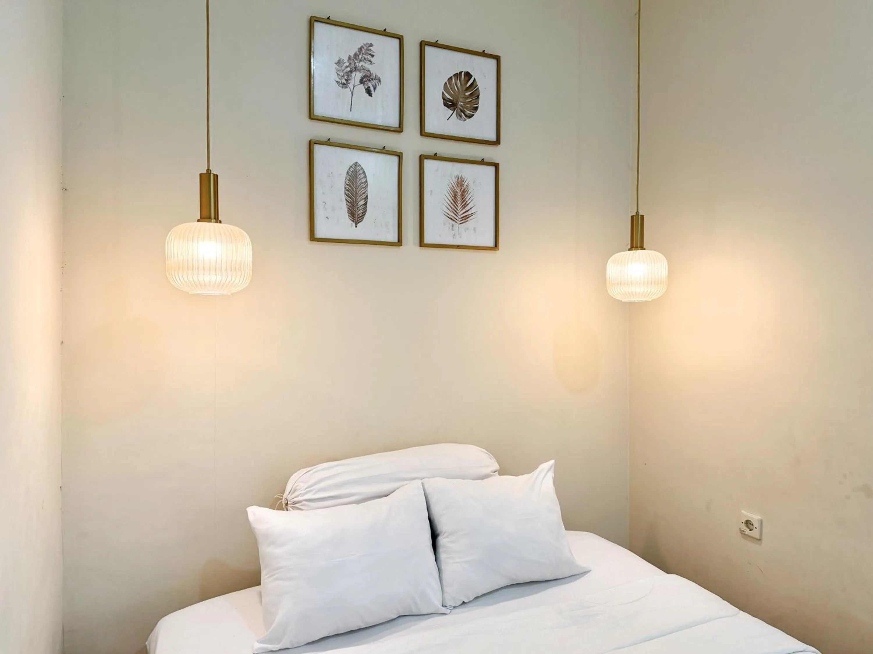 Bedroom, Bed in OWK Homestay Syariah Mitra RedDoorz Wonosobo