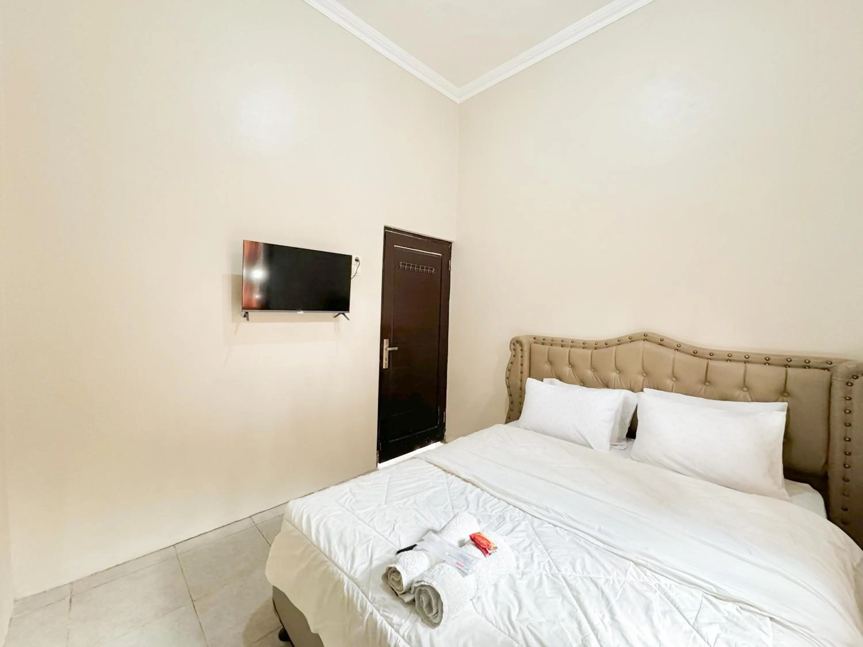 Bedroom, Bed in OWK Homestay Syariah Mitra RedDoorz Wonosobo