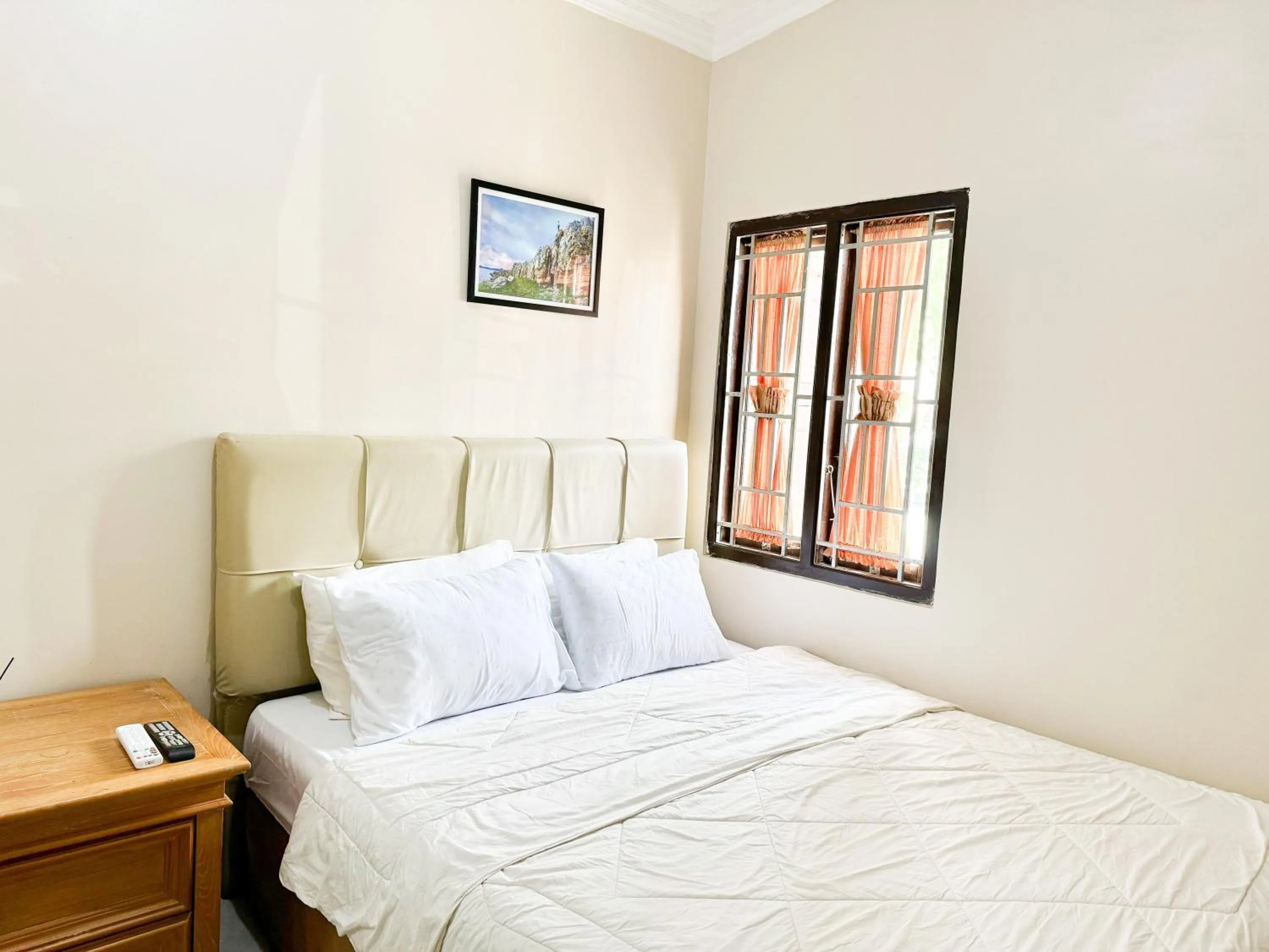 Bedroom, Bed in OWK Homestay Syariah Mitra RedDoorz Wonosobo