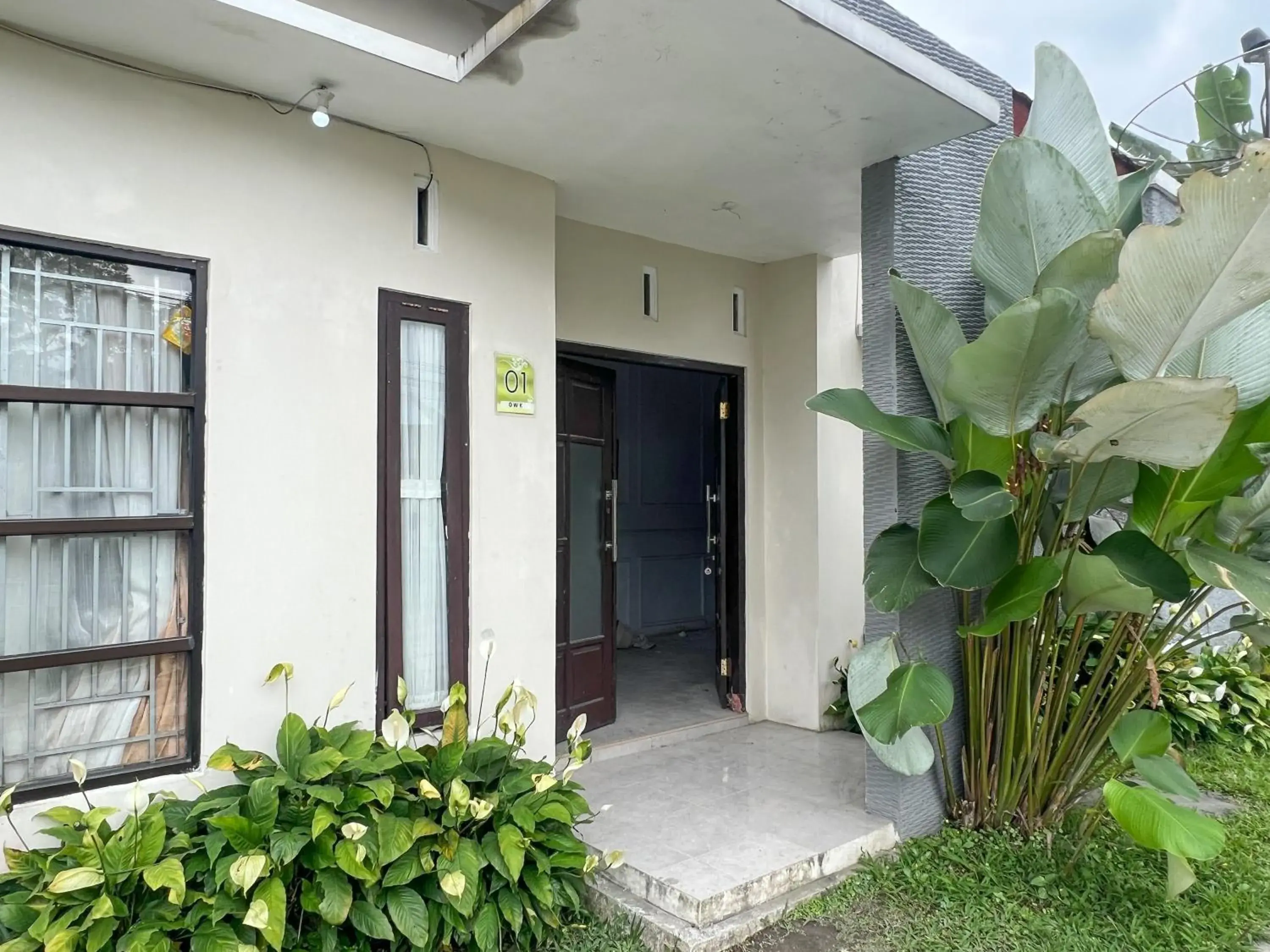 OWK Homestay Syariah Mitra RedDoorz Wonosobo OWK Homestay Syariah Mitra RedDoorz Wonosobo
