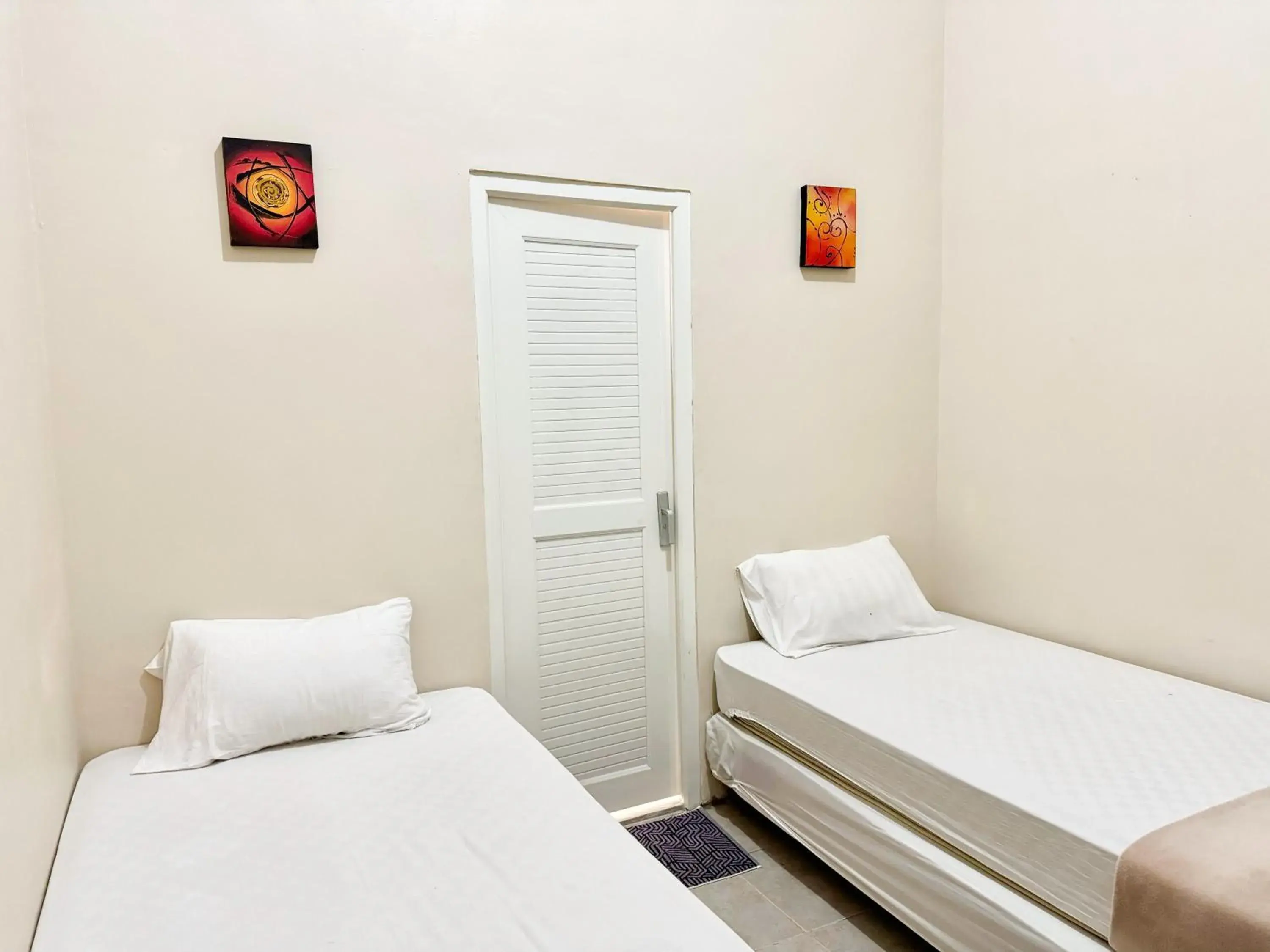 Bedroom, Bed in OWK Homestay Syariah Mitra RedDoorz Wonosobo Bedroom, Bed in OWK Homestay Syariah Mitra RedDoorz Wonosobo