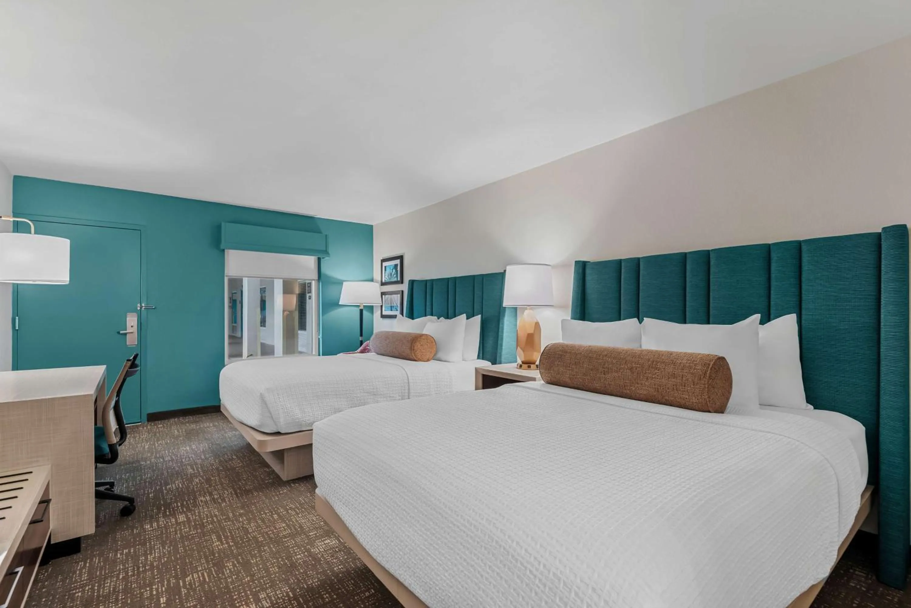 Bedroom, Bed in Best Western Seaway Inn