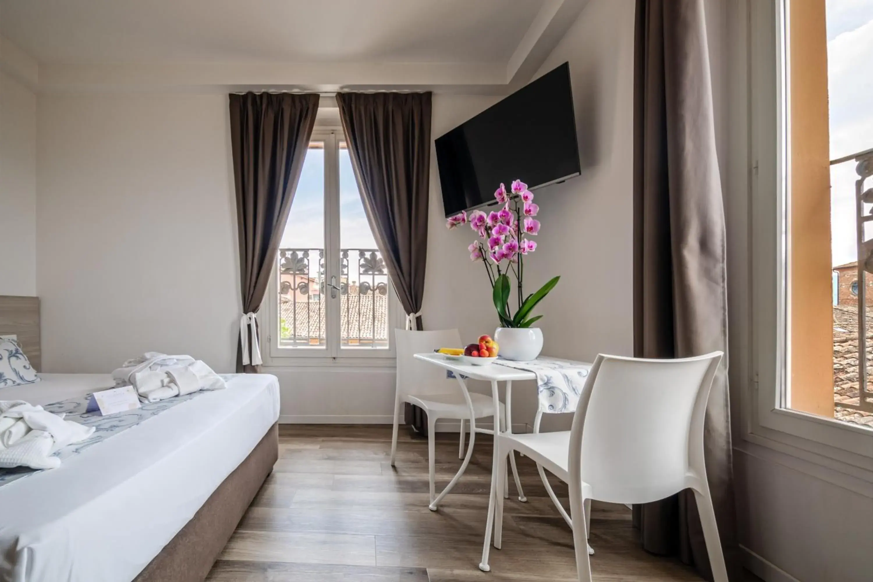 Bed in Albergo La Rocca Bed in Albergo La Rocca