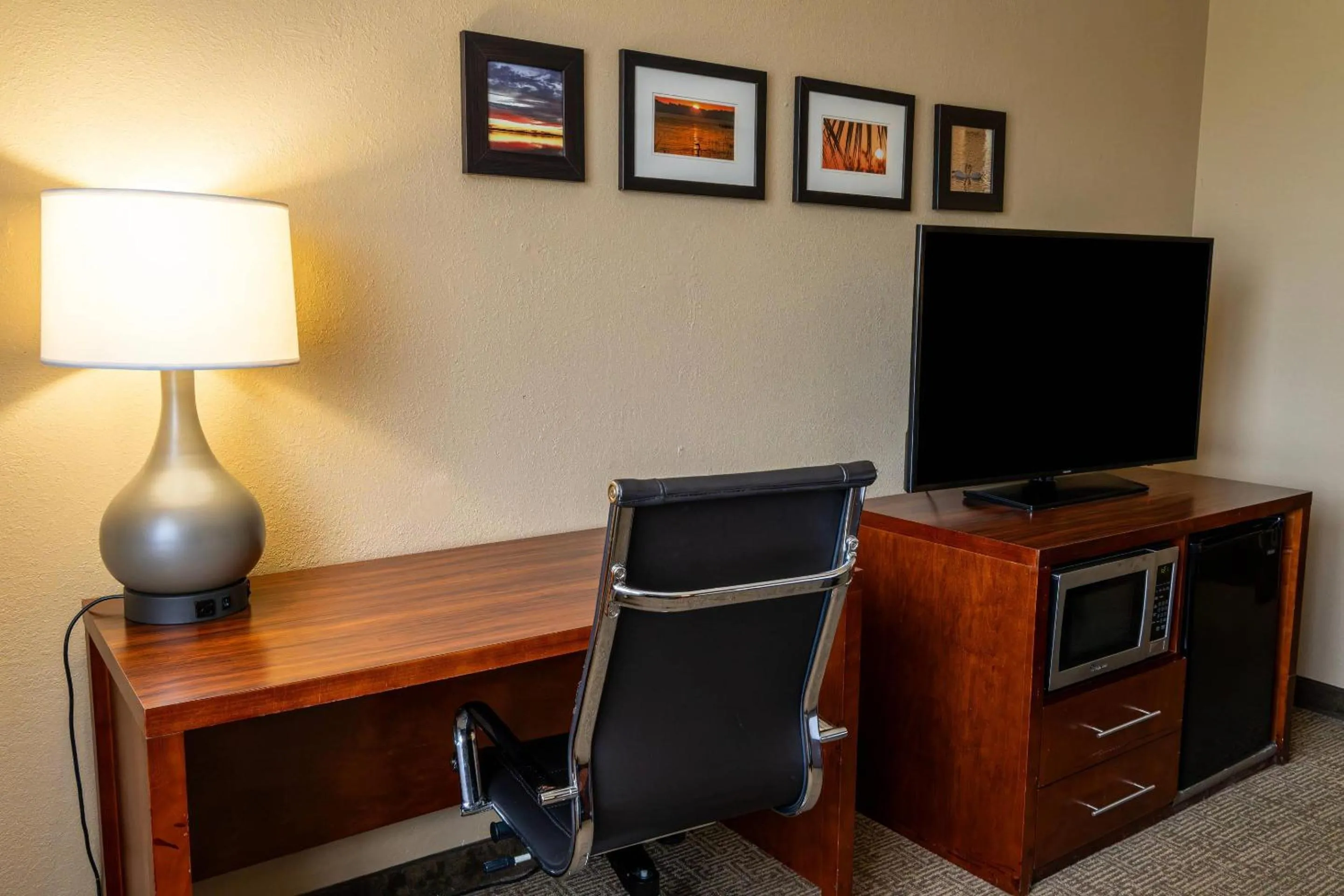 Bedroom in Comfort Inn & Suites Lakeland North I-4