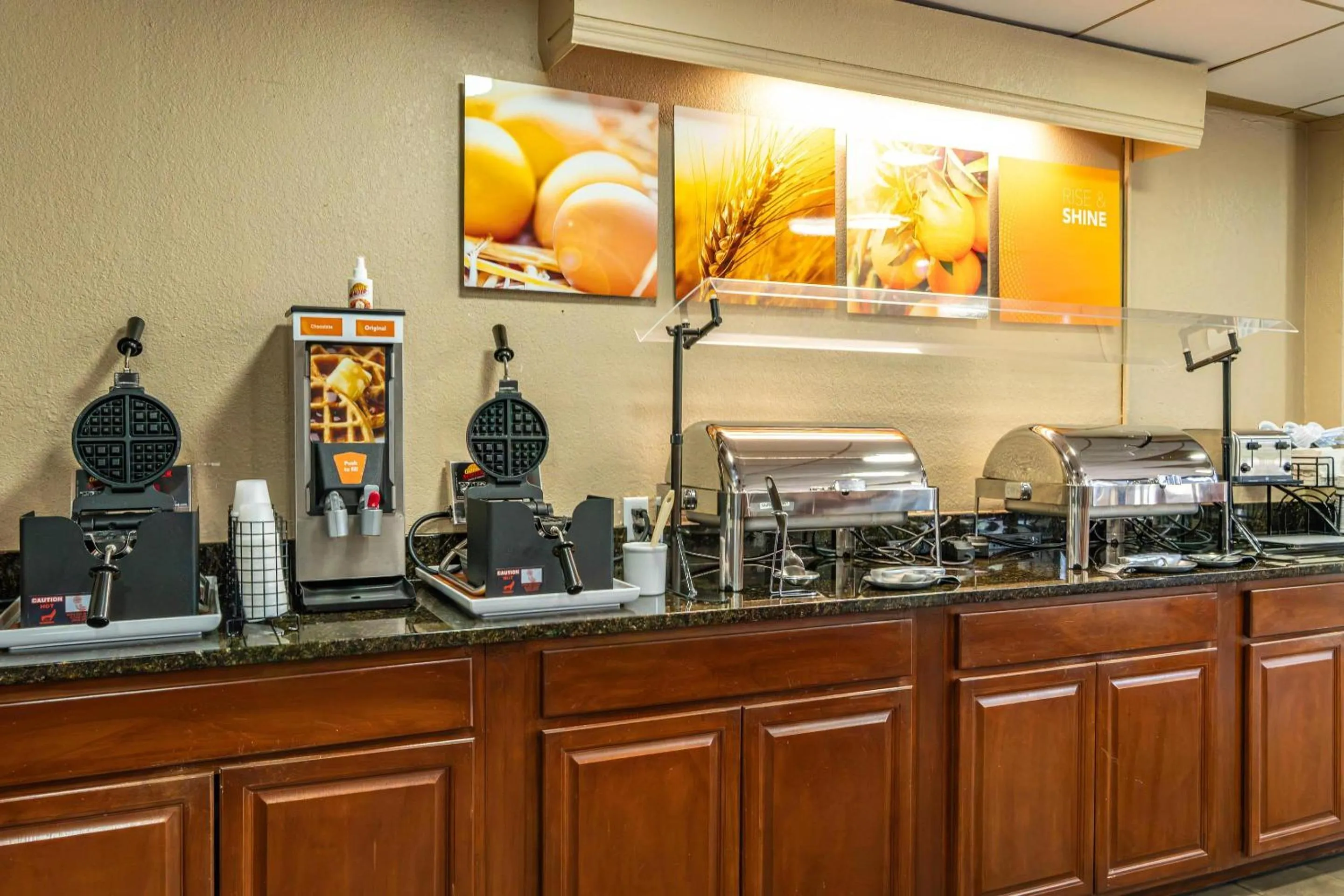 Breakfast in Comfort Inn & Suites Lakeland North I-4