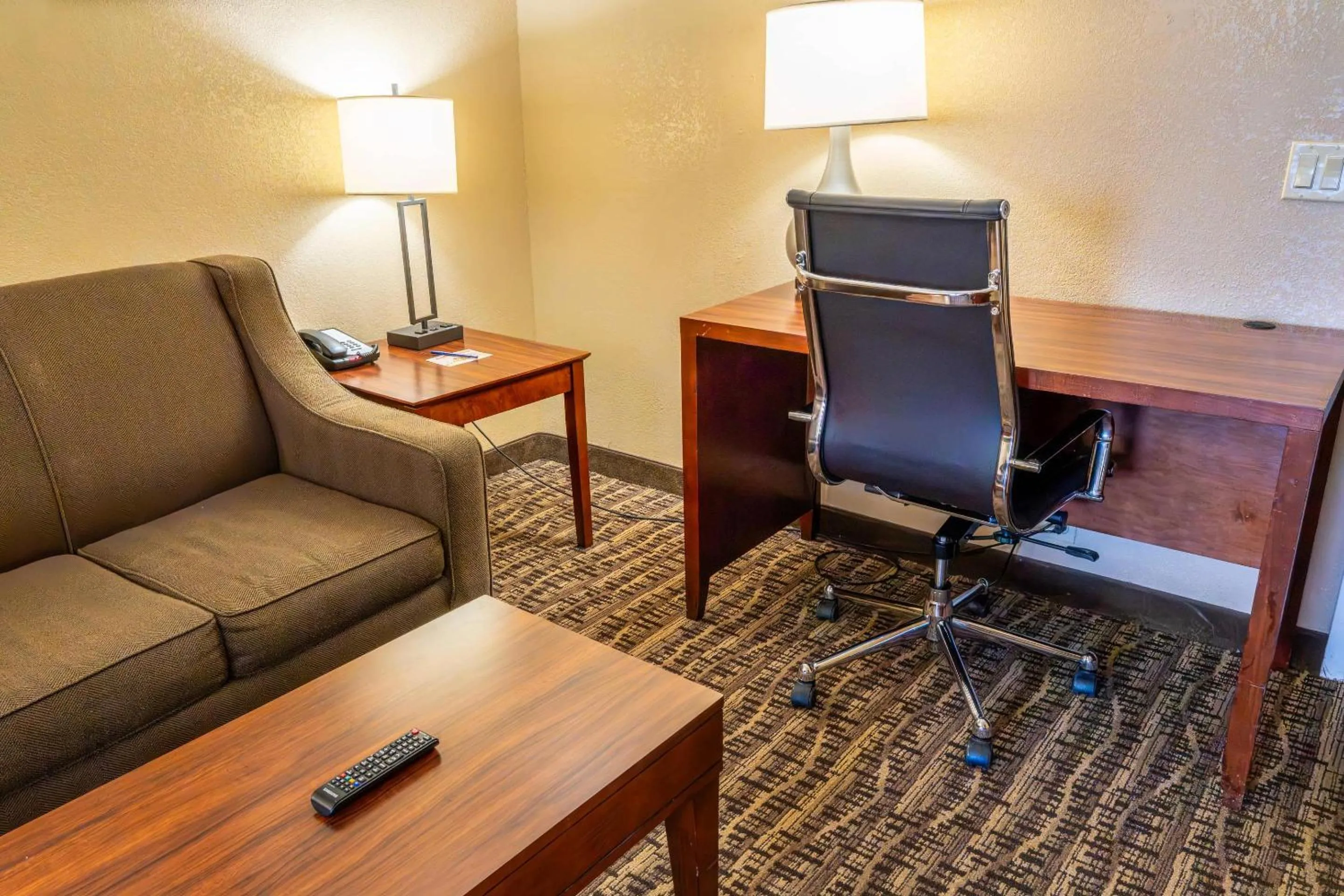 Bedroom in Comfort Inn & Suites Lakeland North I-4