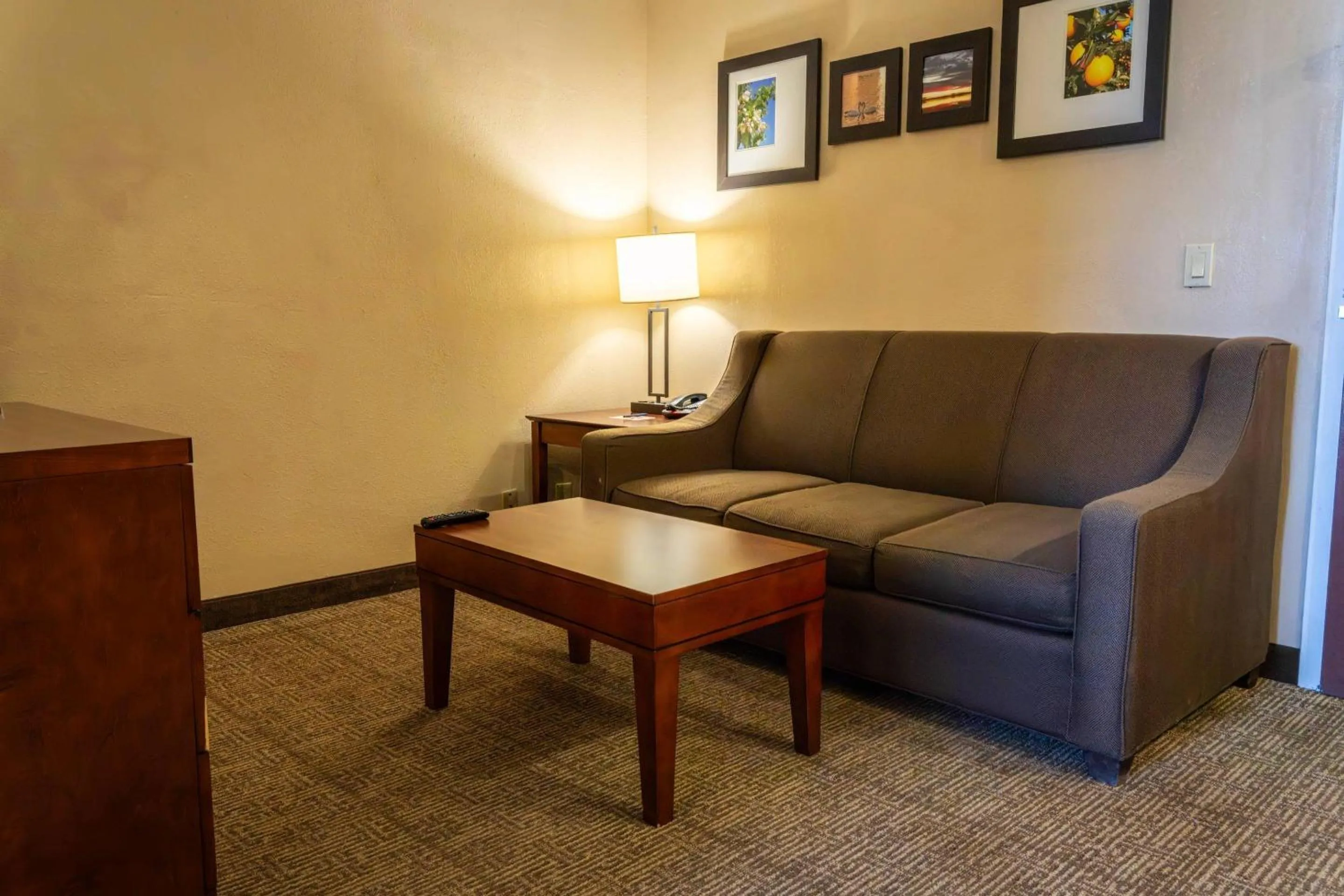 Bedroom in Comfort Inn & Suites Lakeland North I-4