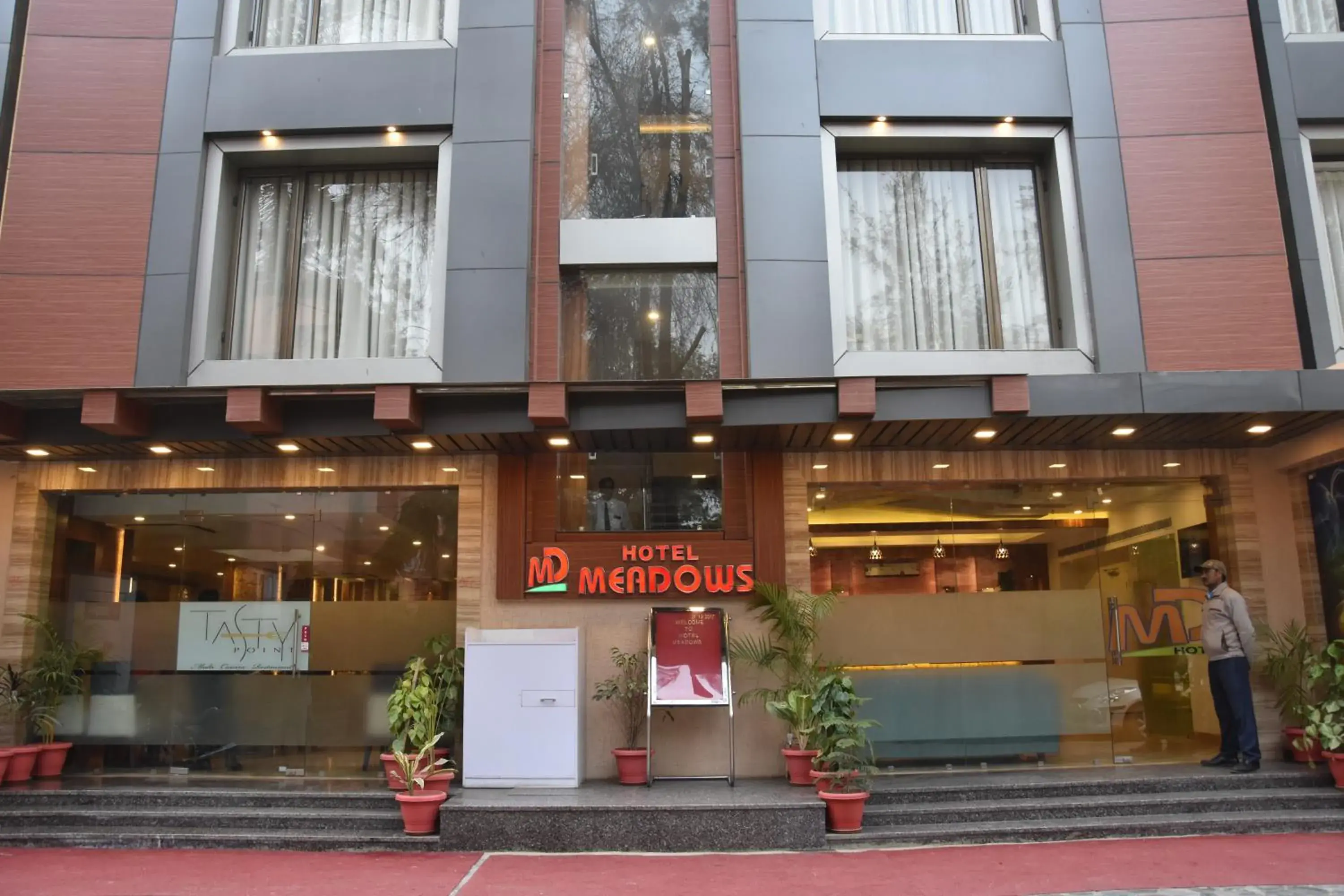 Property Building in Hotel Meadows Property Building in Hotel Meadows