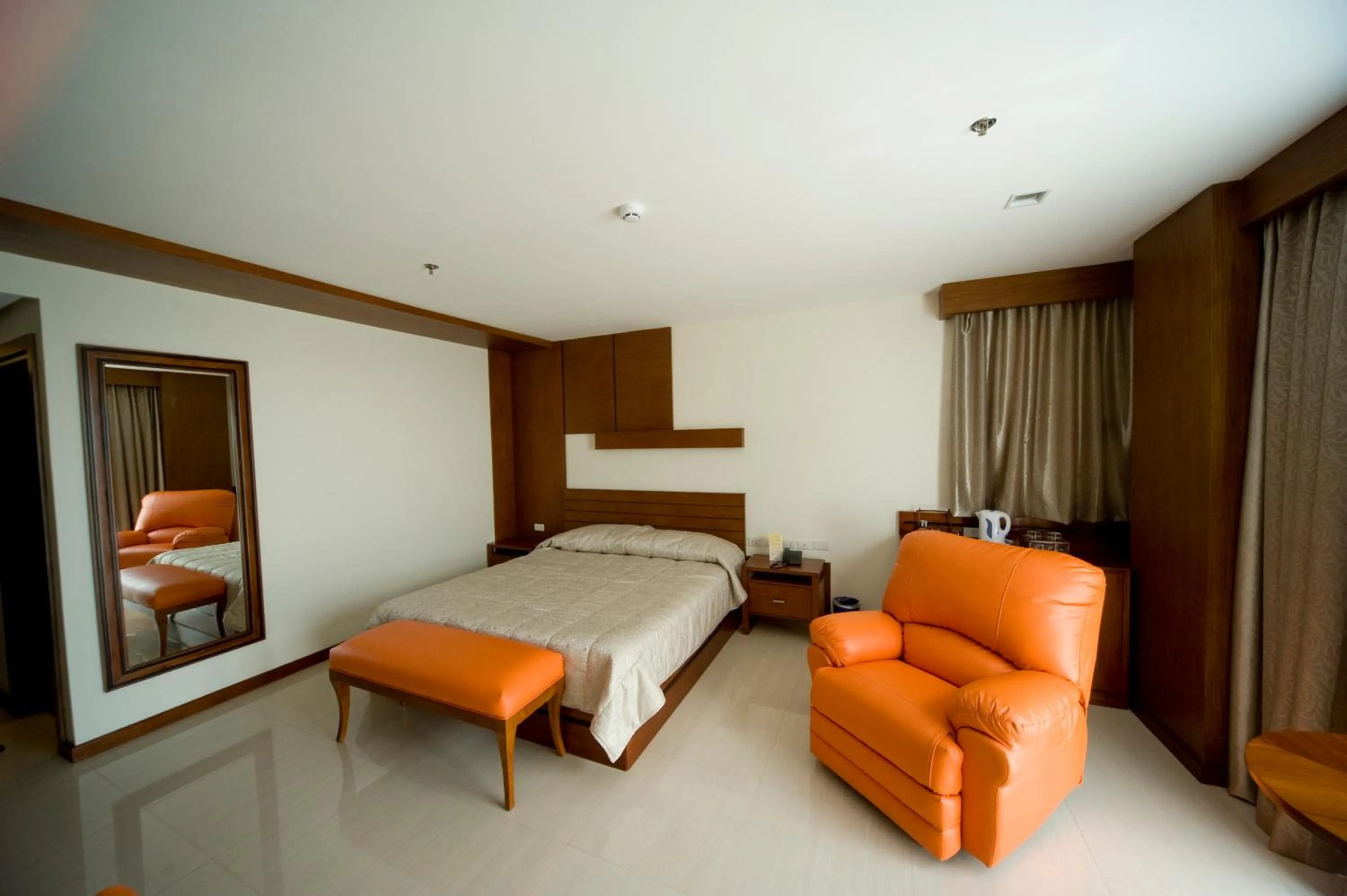 Bed in Skinetics Wellness Center Boutique Hotel