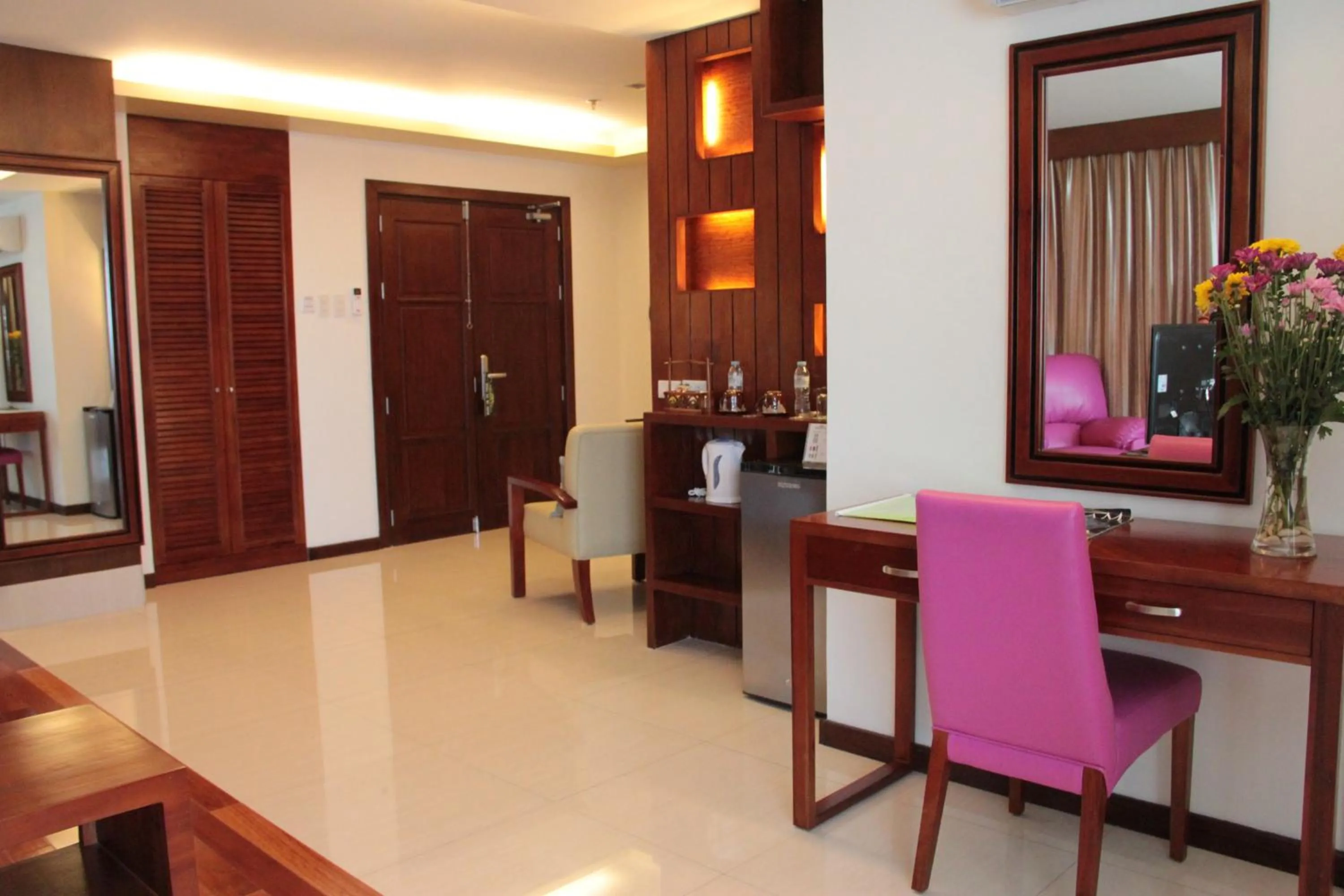 Skinetics Wellness Center Boutique Hotel