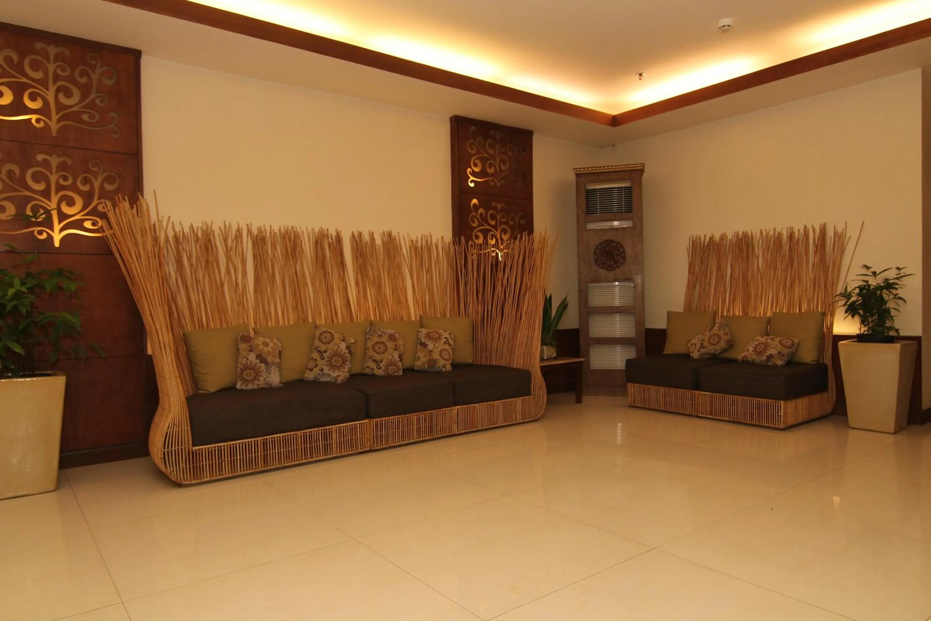 Lobby or reception in Skinetics Wellness Center Boutique Hotel