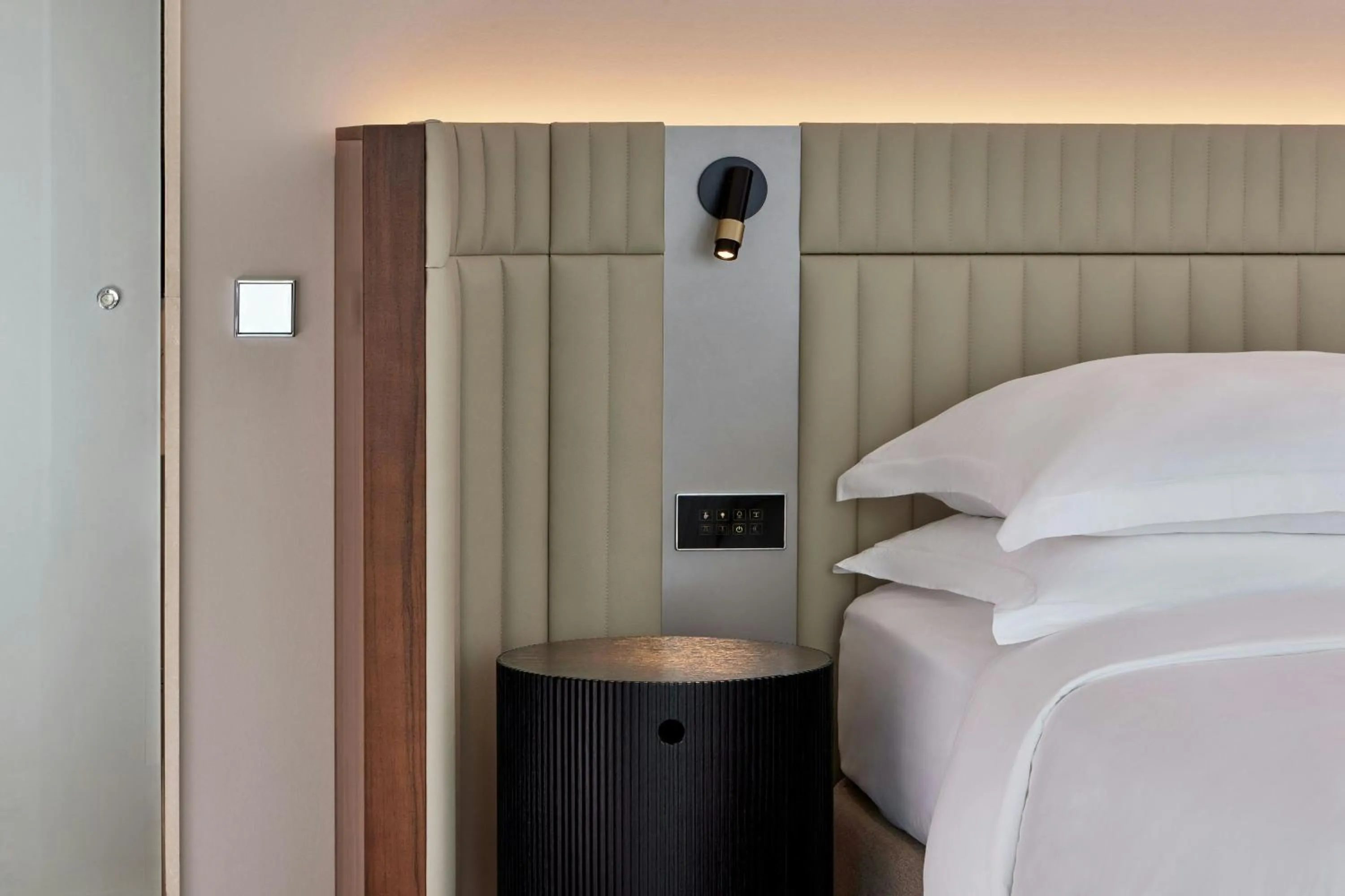 Bedroom, Bed in JW Marriott Hotel Frankfurt