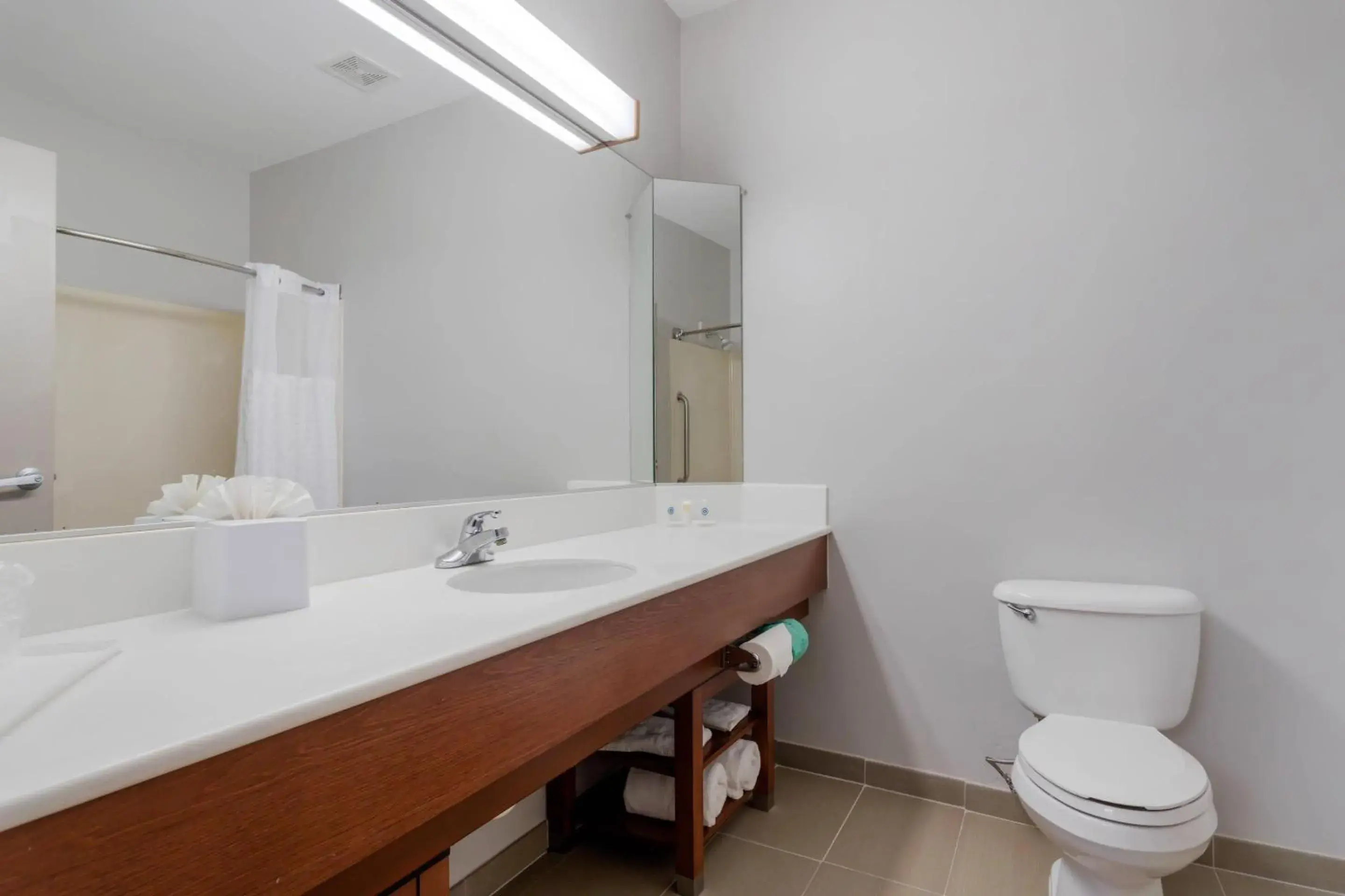 Bedroom in Comfort Suites La Porte - Baytown Bedroom in Comfort Suites La Porte - Baytown