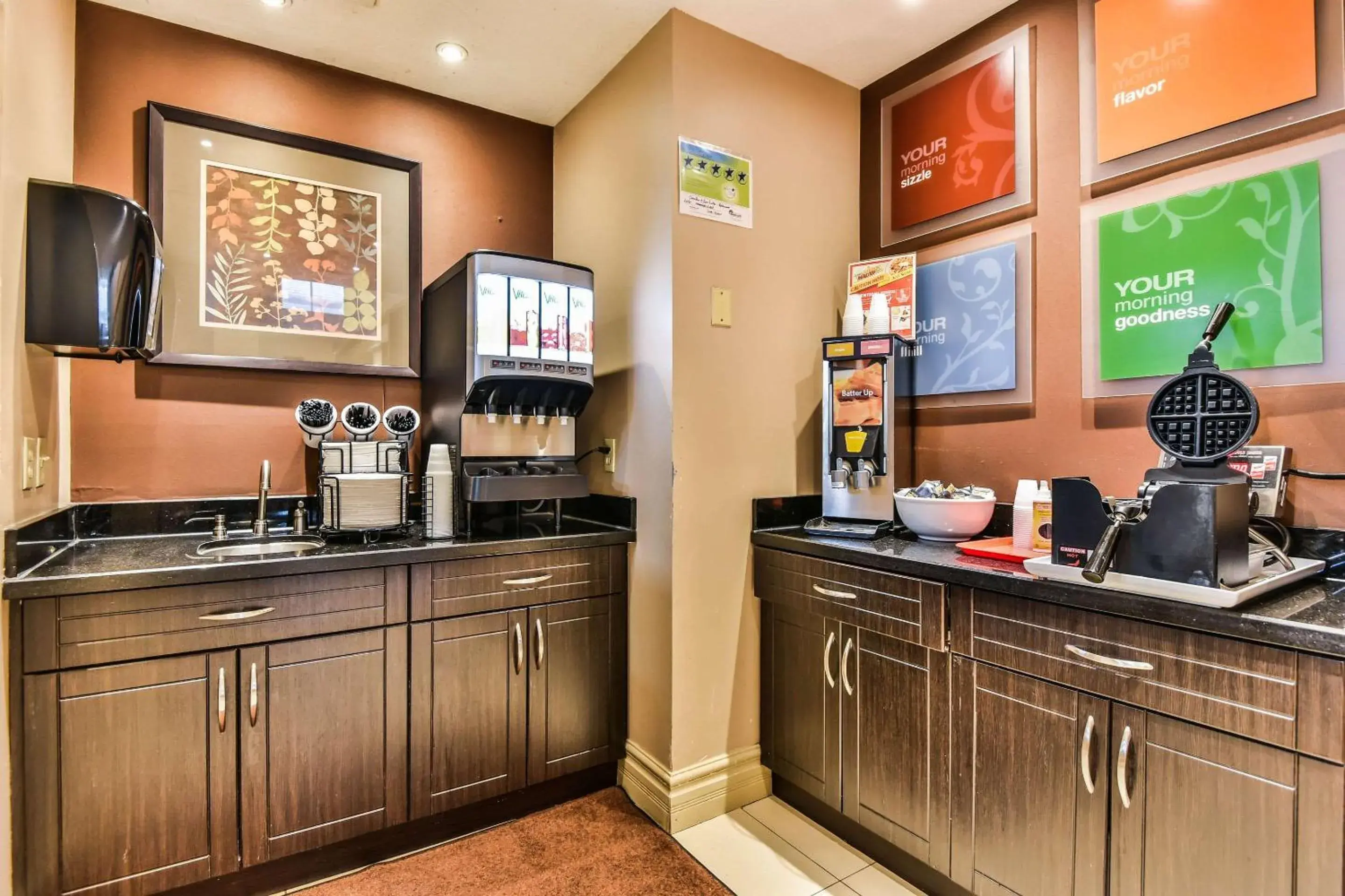 Breakfast in Comfort Inn & Suites Ambassador Bridge Breakfast in Comfort Inn & Suites Ambassador Bridge
