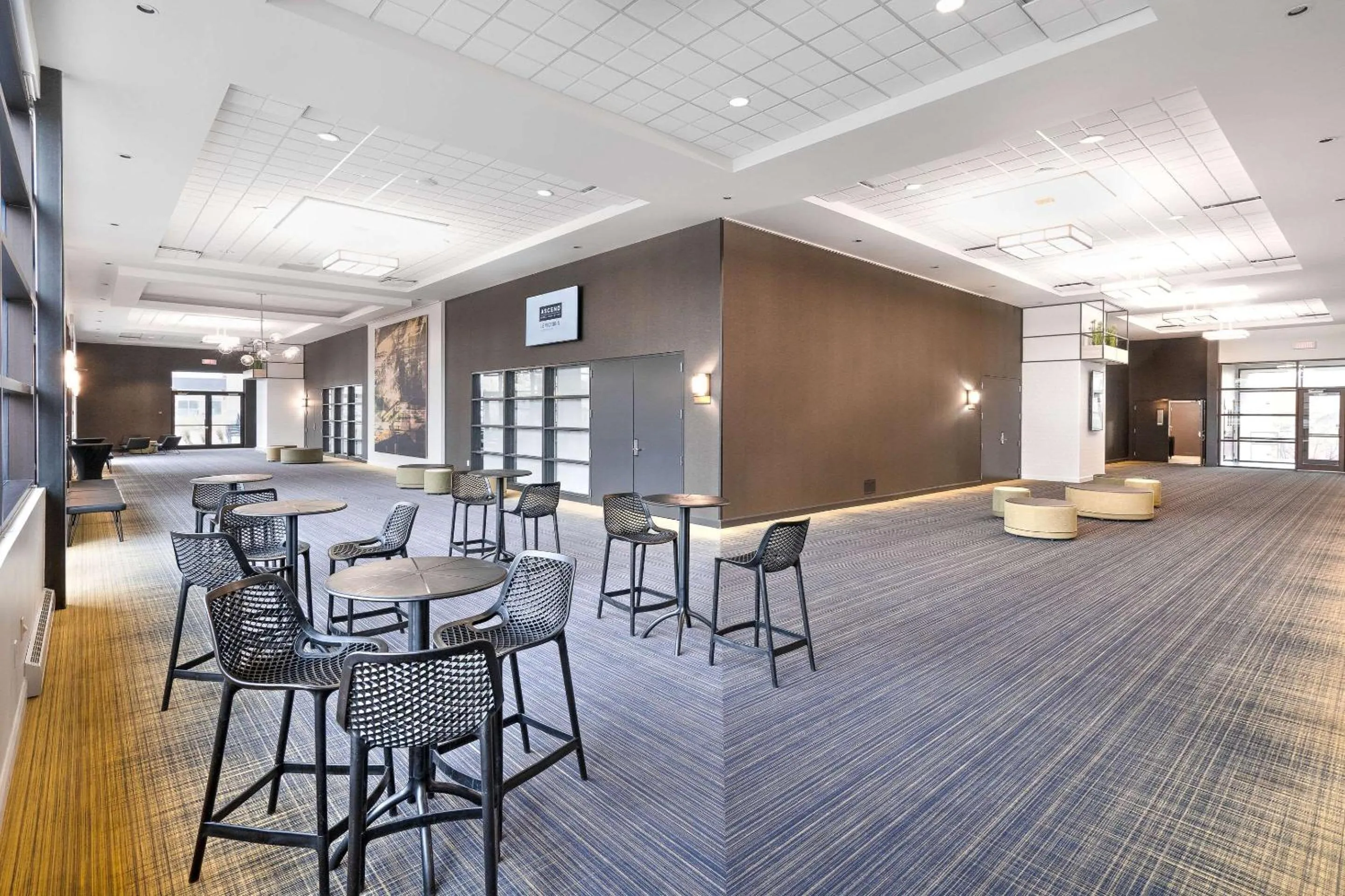 Meeting/conference room in Hotel Le Victorin, an Ascend Hotel Collection Member