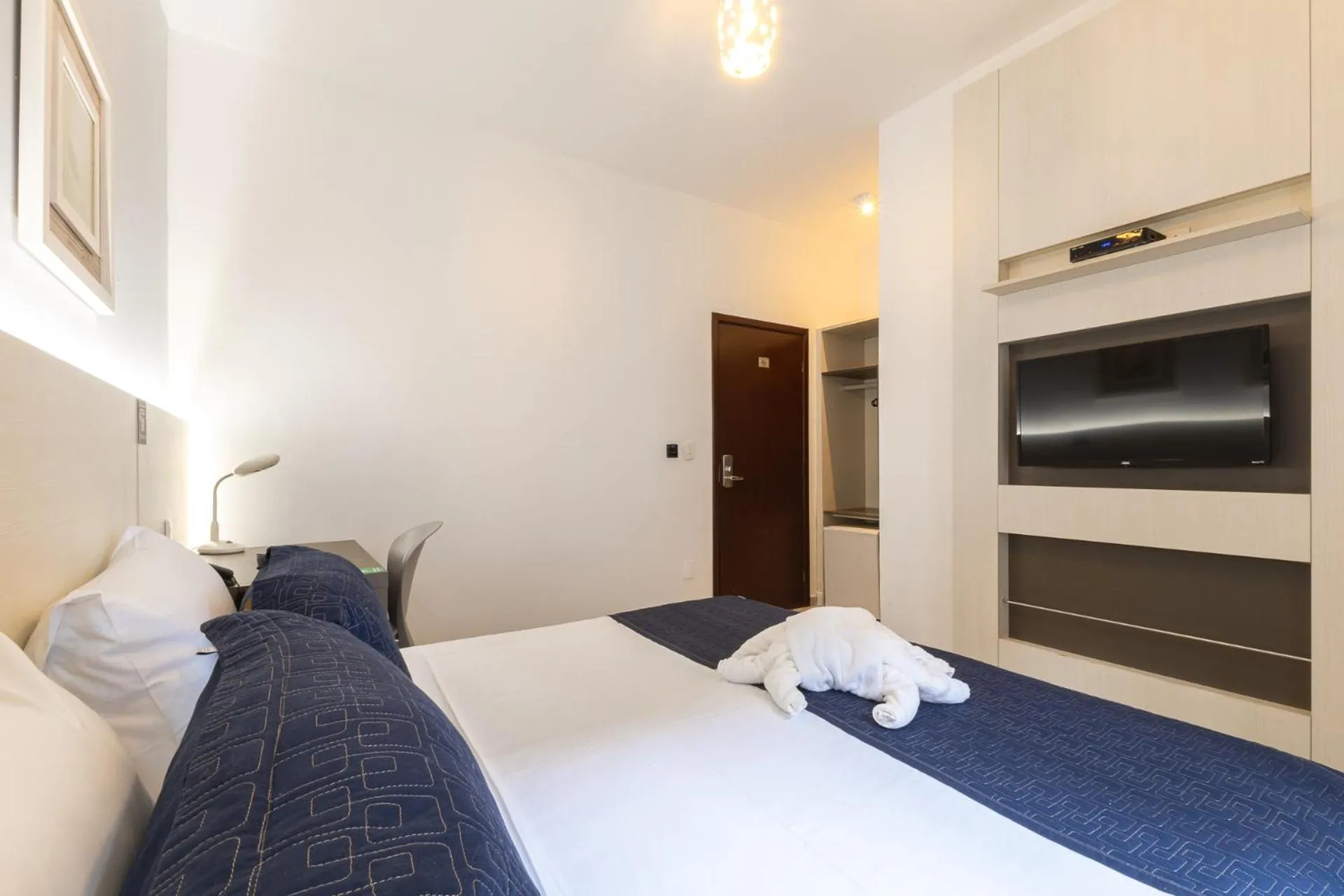 Bed in Hotel Ilhas da Grécia